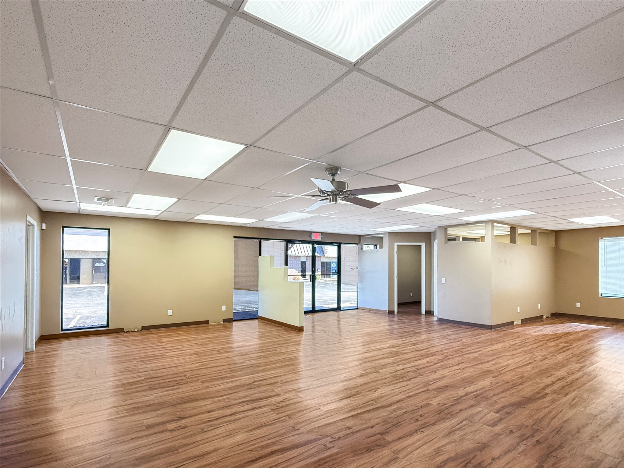 8365 University Boulevard A Property Photo 7