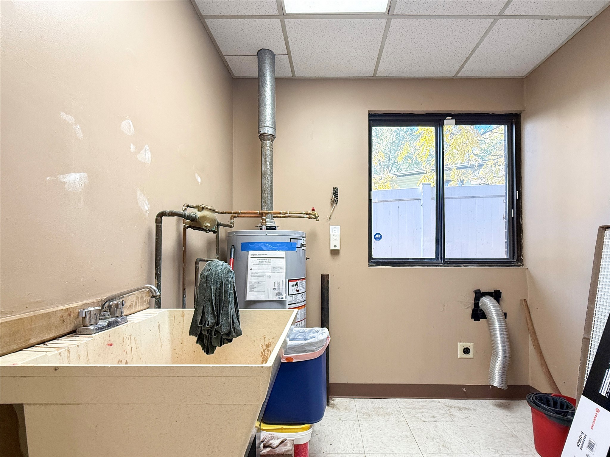 8365 University Boulevard A Property Photo 17