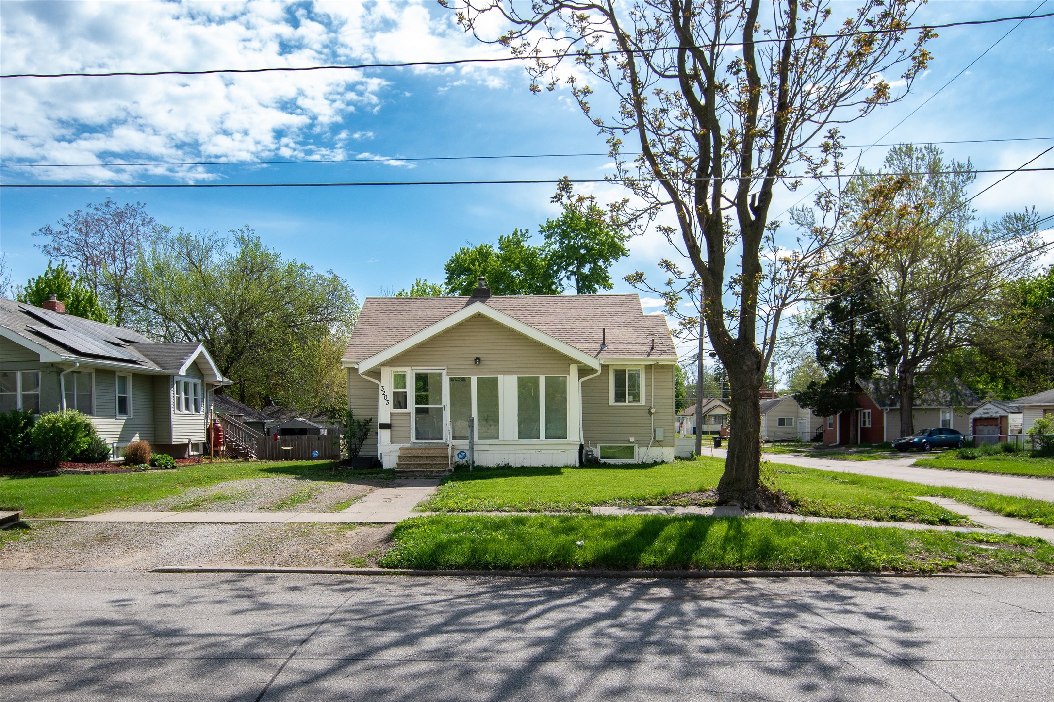 3203 Cambridge Street Property Photo 1
