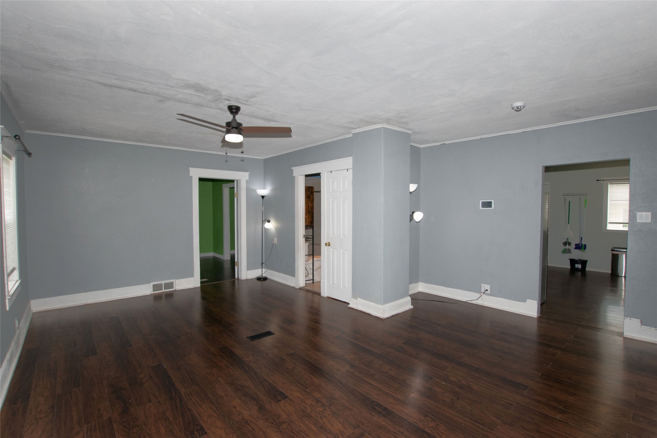 3203 Cambridge Street Property Photo 7