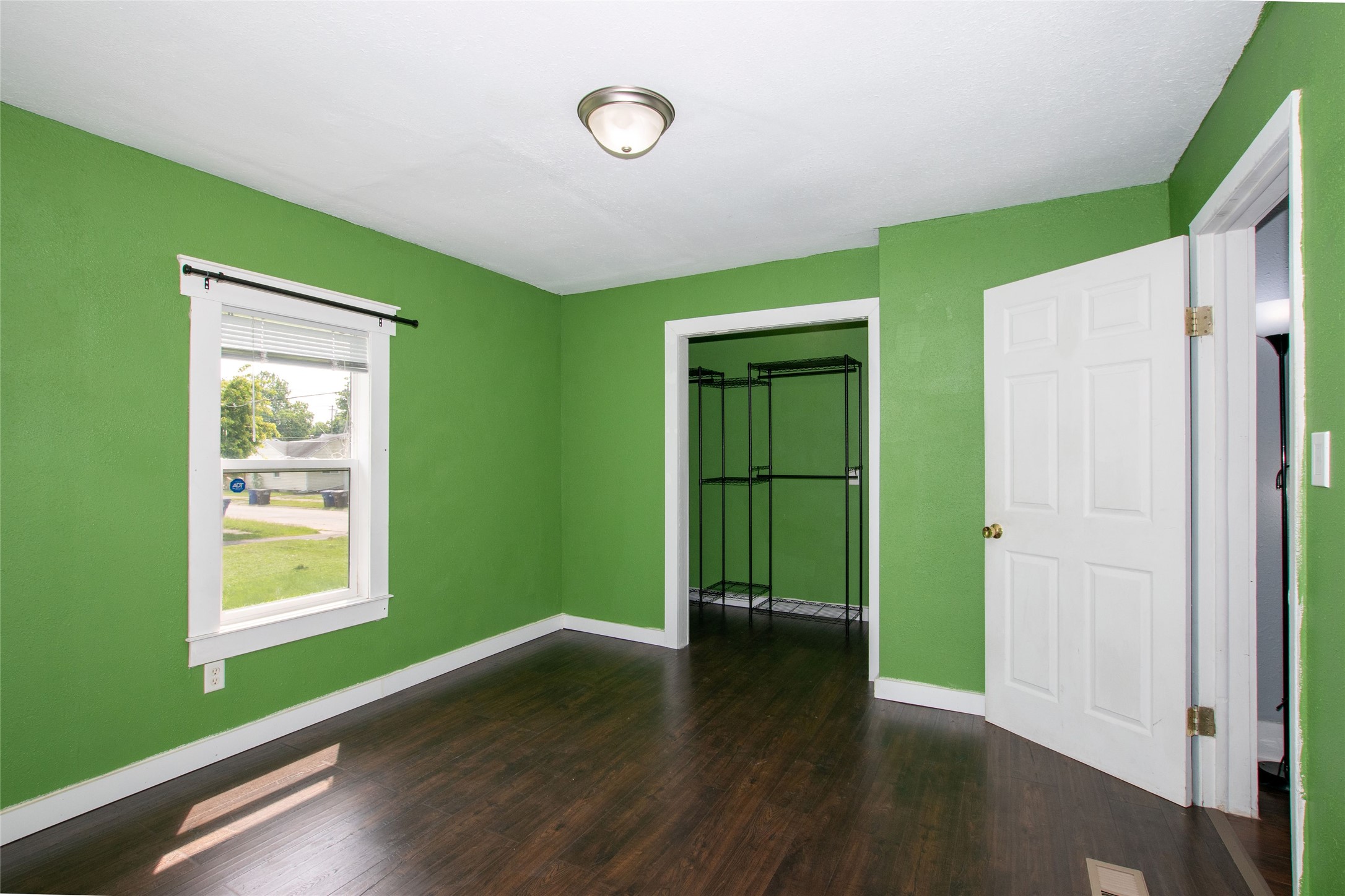 3203 Cambridge Street Property Photo 16