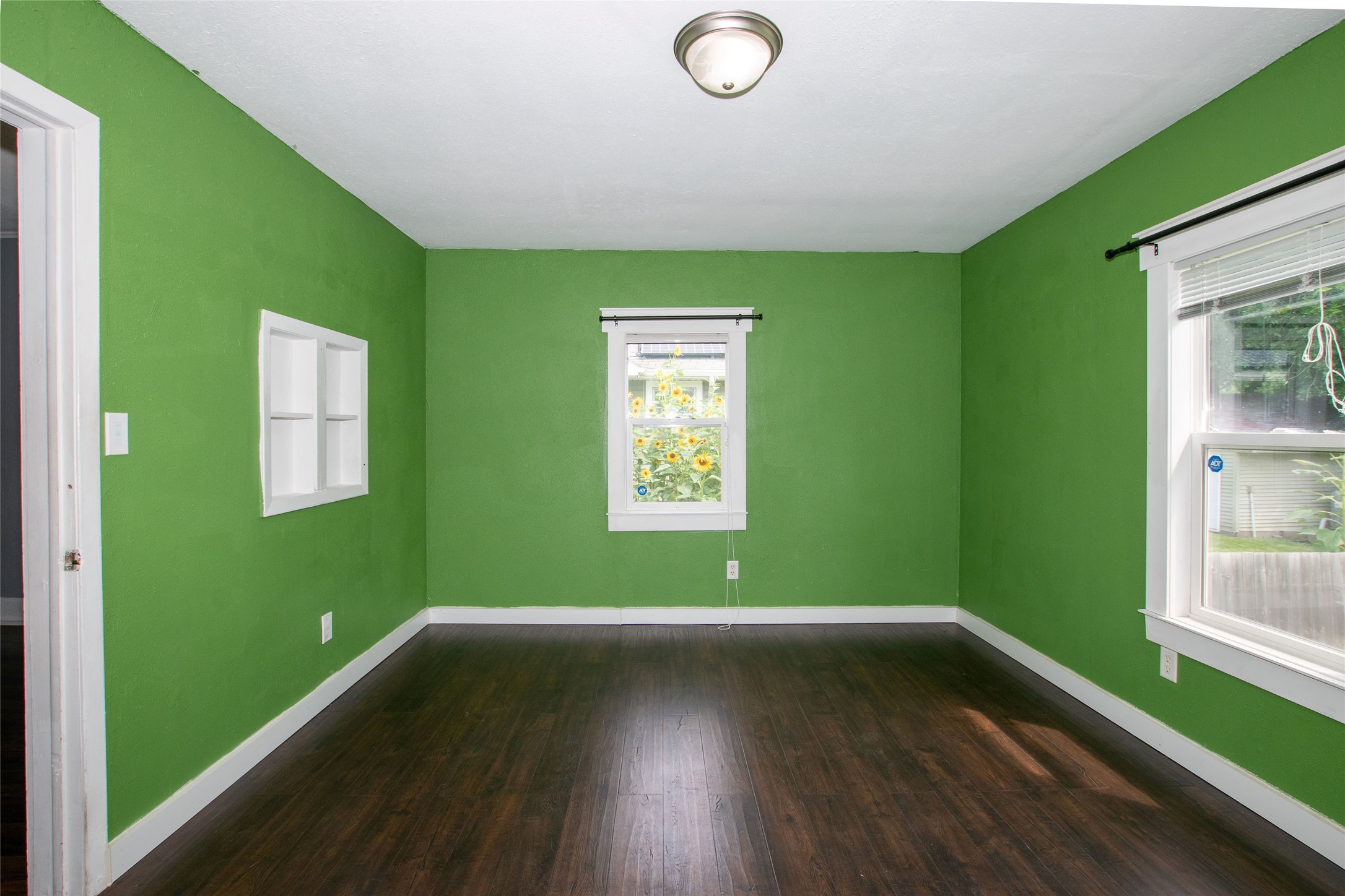 3203 Cambridge Street Property Photo 17