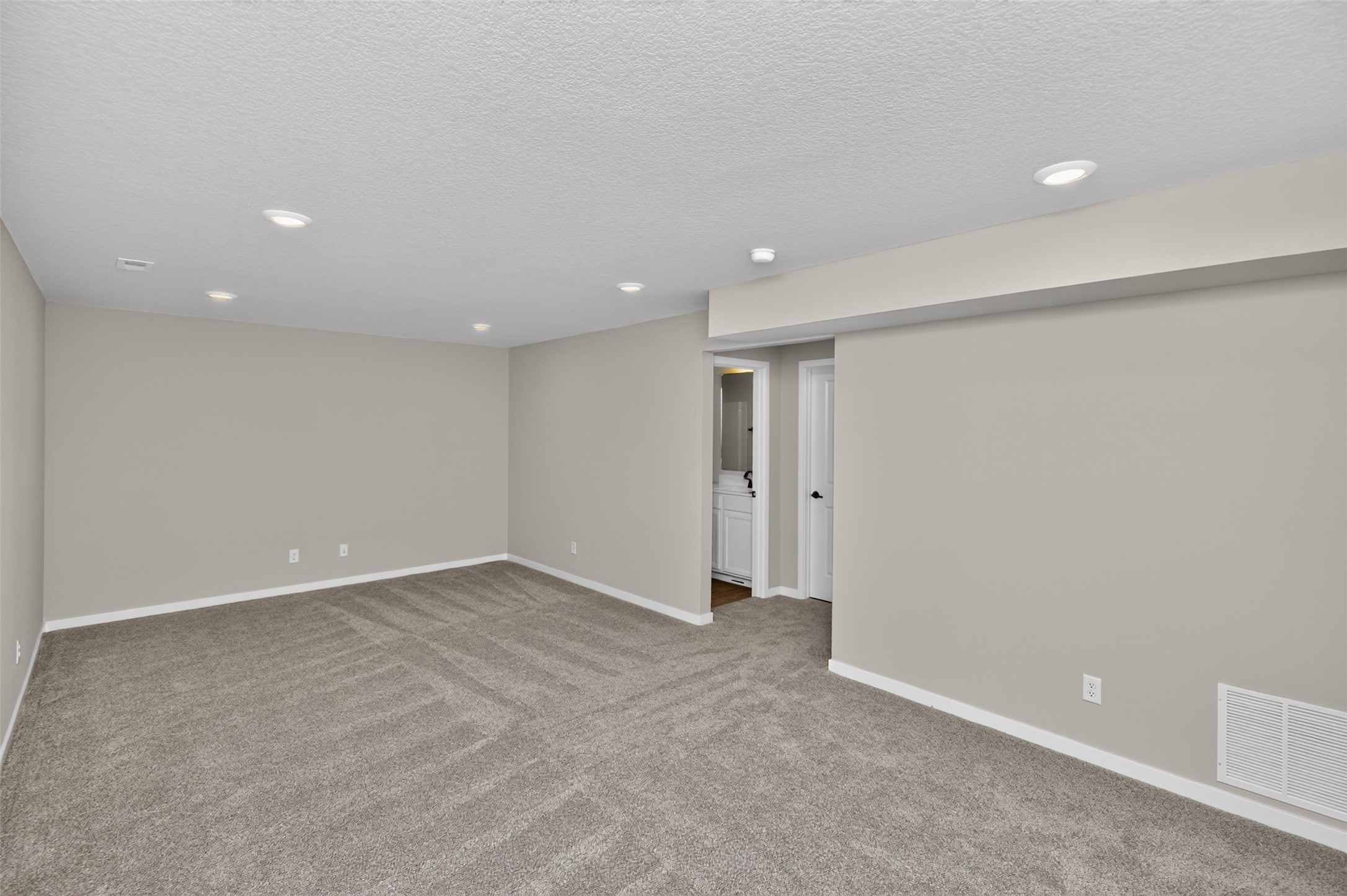 4403 Ne 7th Street Property Photo 27