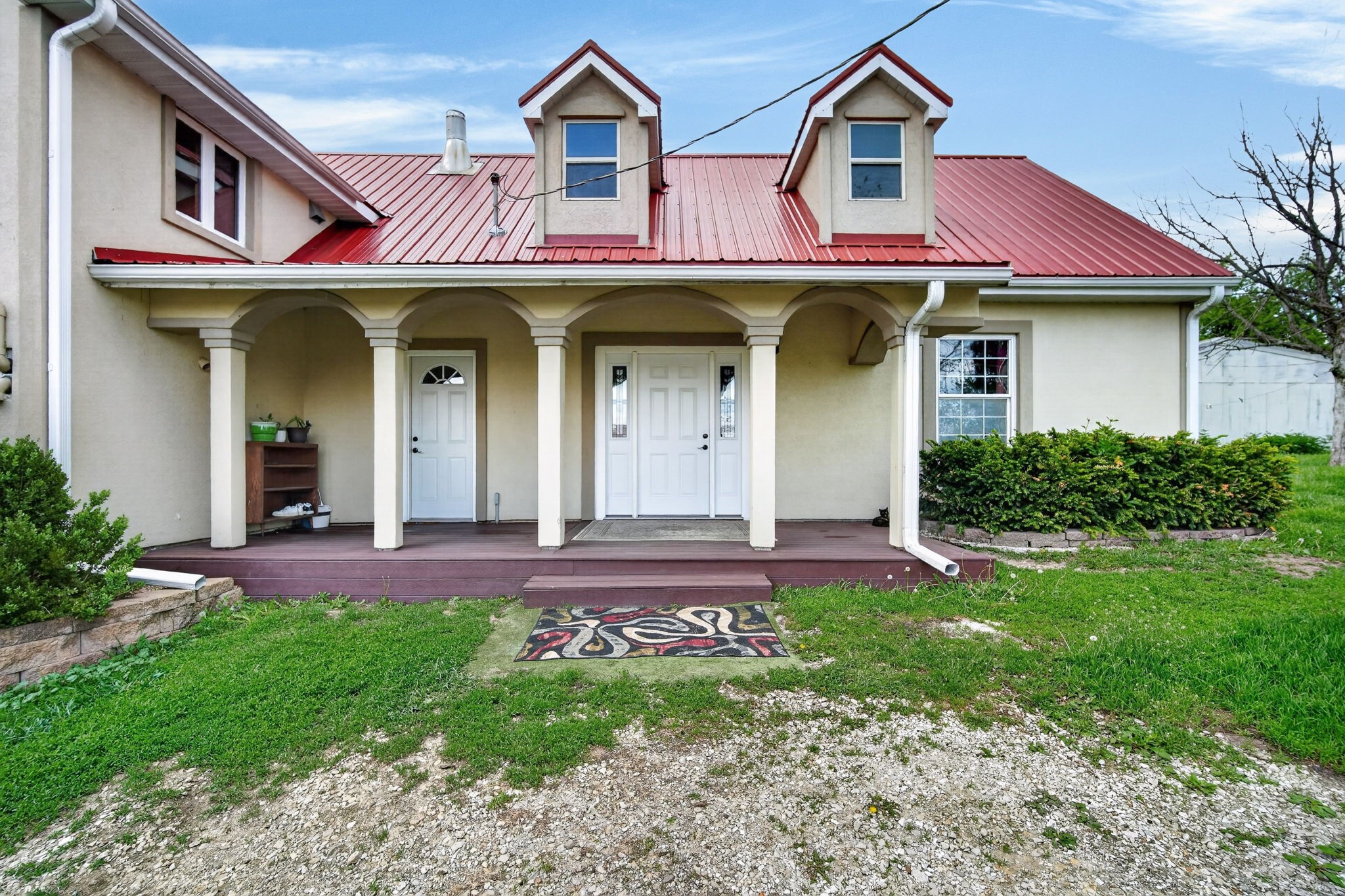 55158 260th Avenue Property Photo 2