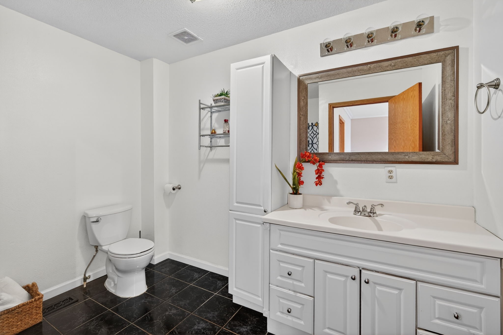 55158 260th Avenue Property Photo 20