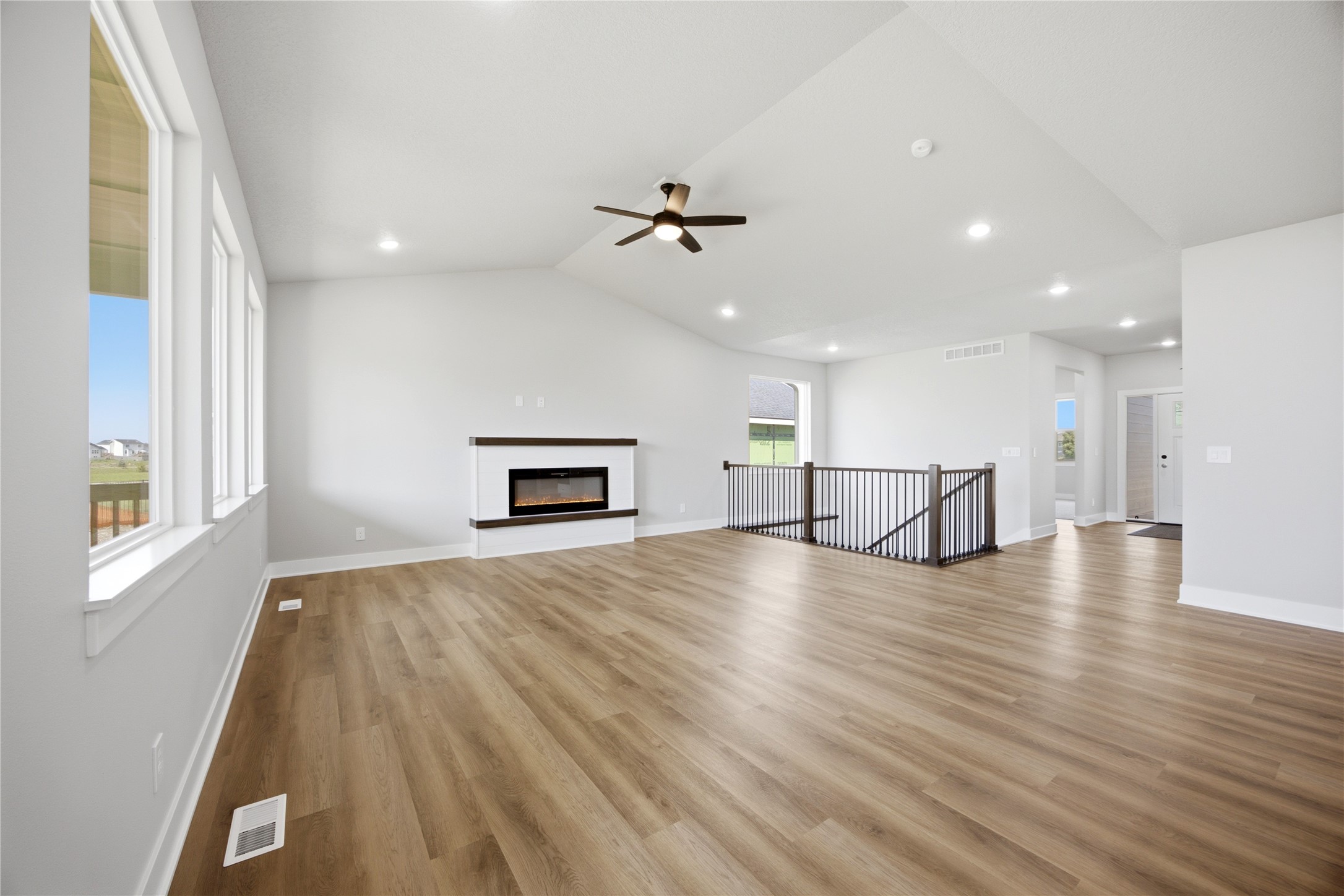 425 Nw Ryder Drive Property Photo 6