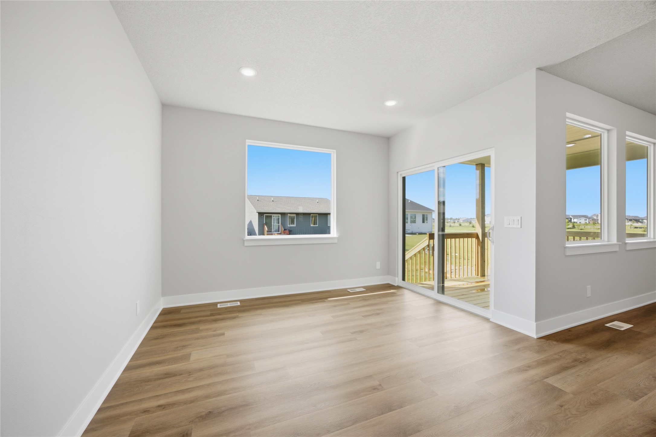 425 Nw Ryder Drive Property Photo 14