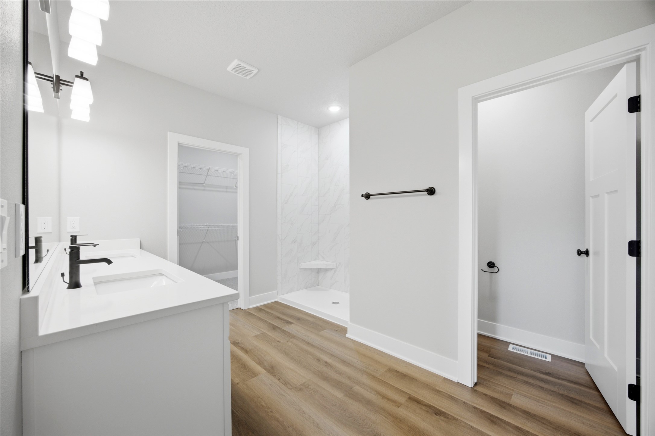425 Nw Ryder Drive Property Photo 18