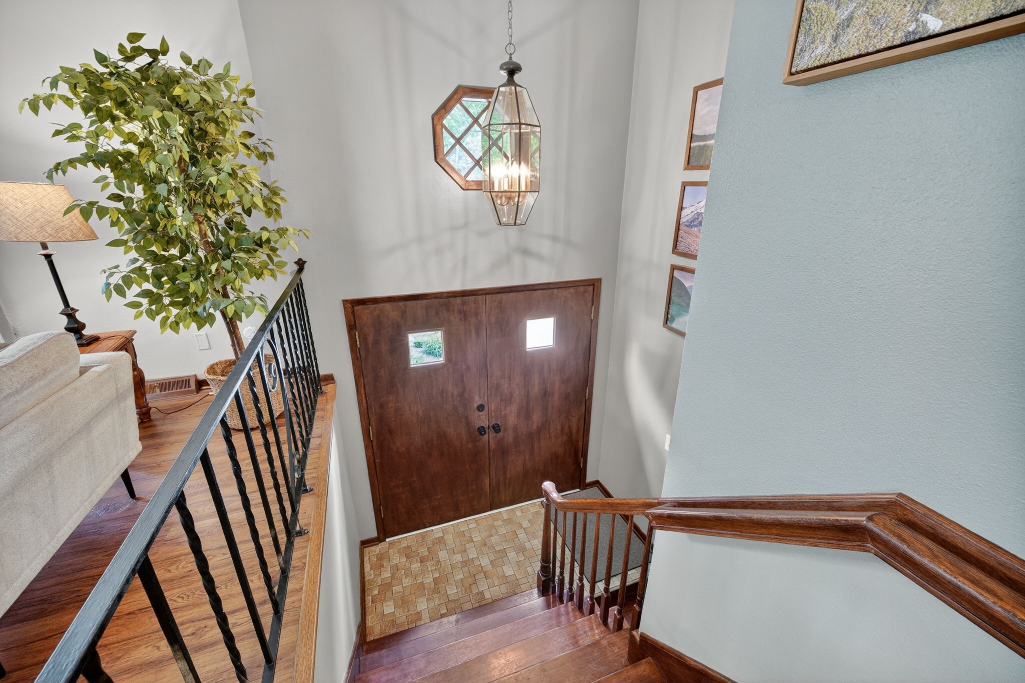 324 58th Place Property Photo 7