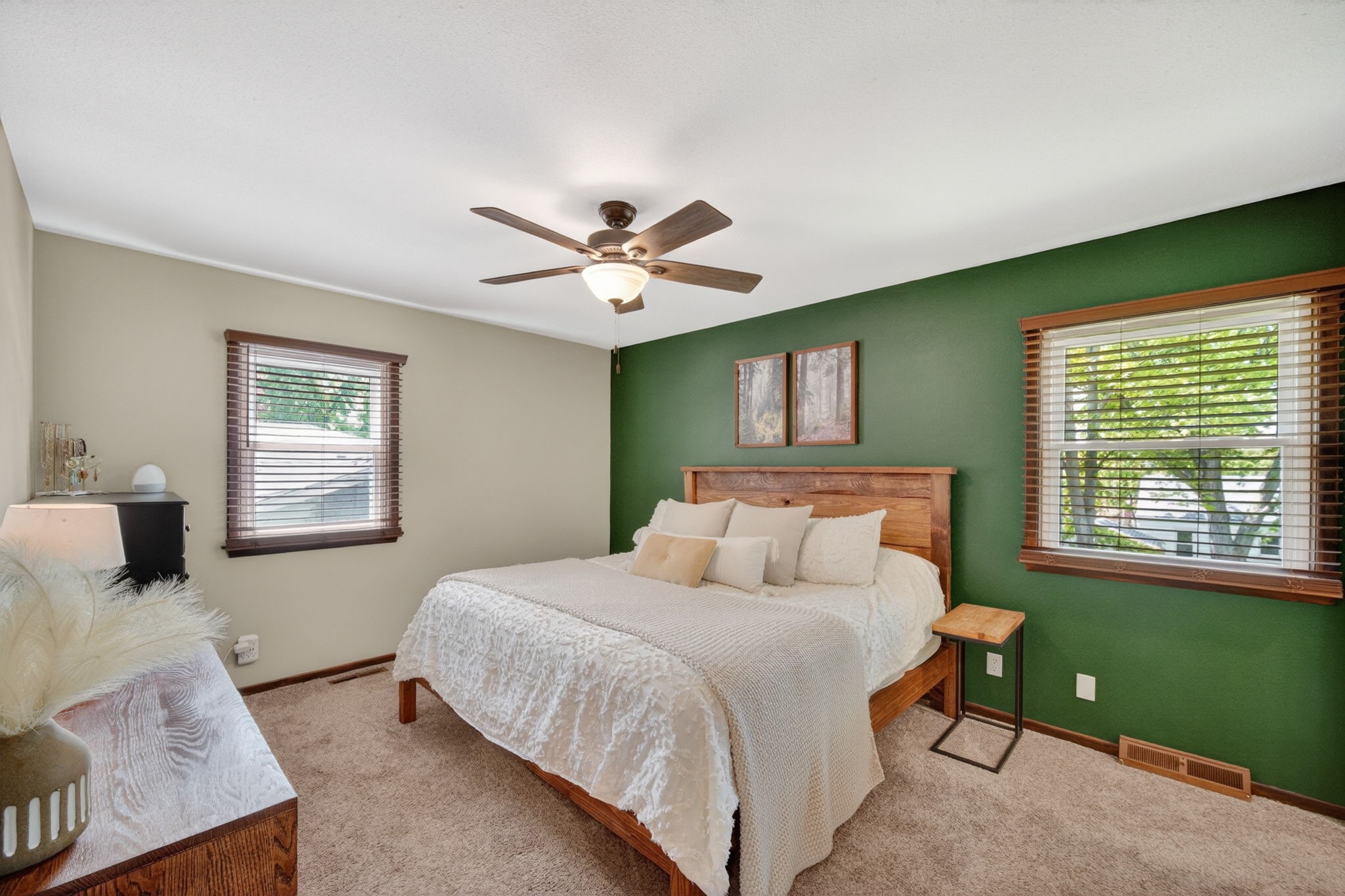 324 58th Place Property Photo 14