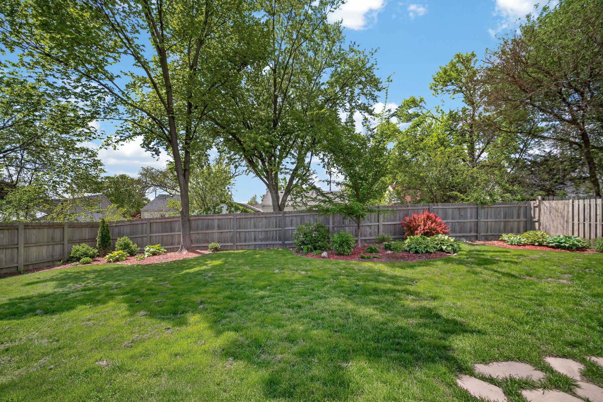 324 58th Place Property Photo 33