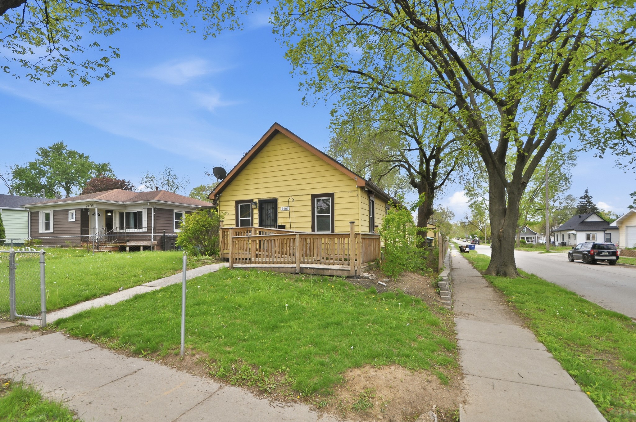 2401 Maple Street Property Photo 1