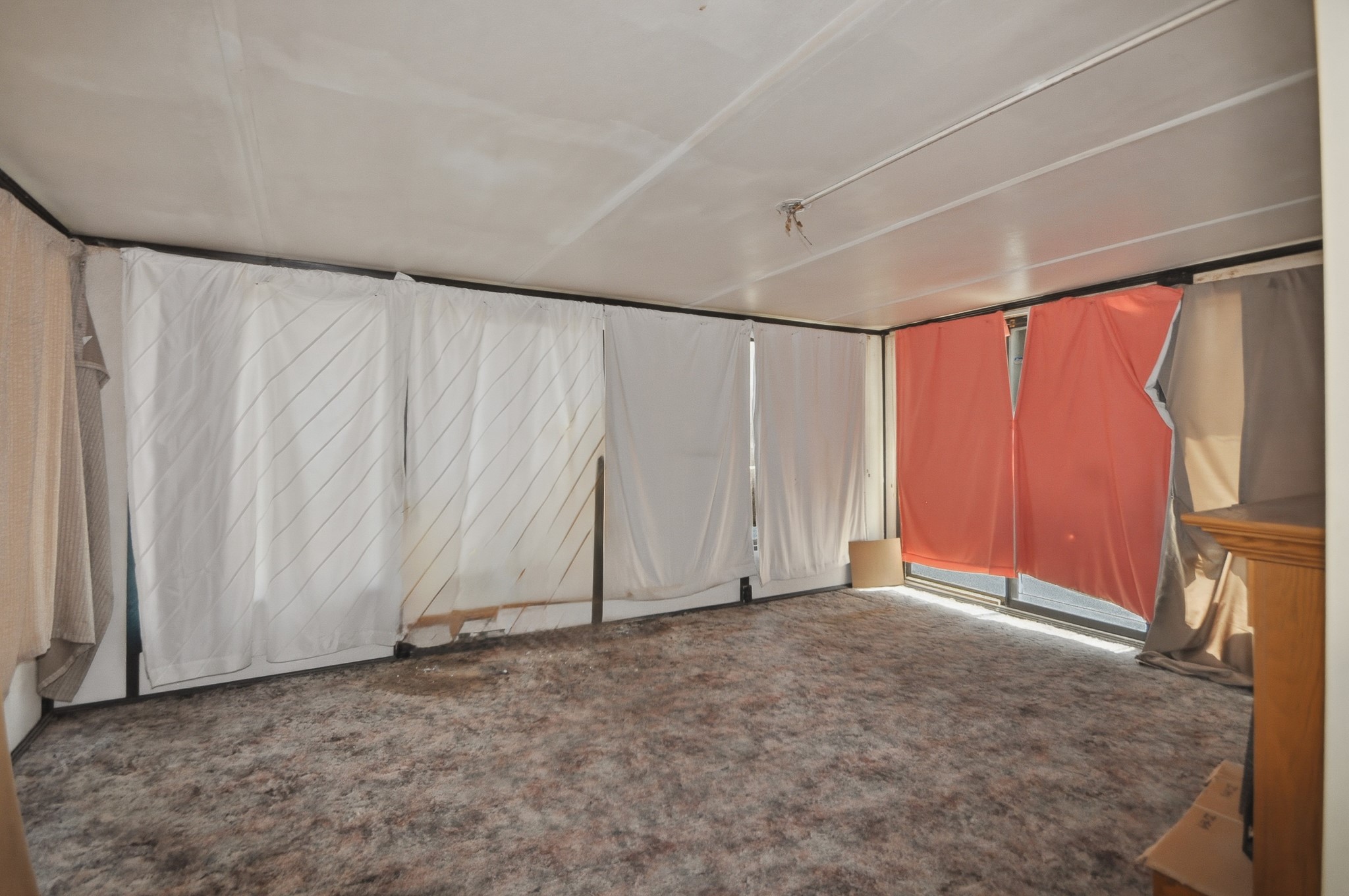 2401 Maple Street Property Photo 9