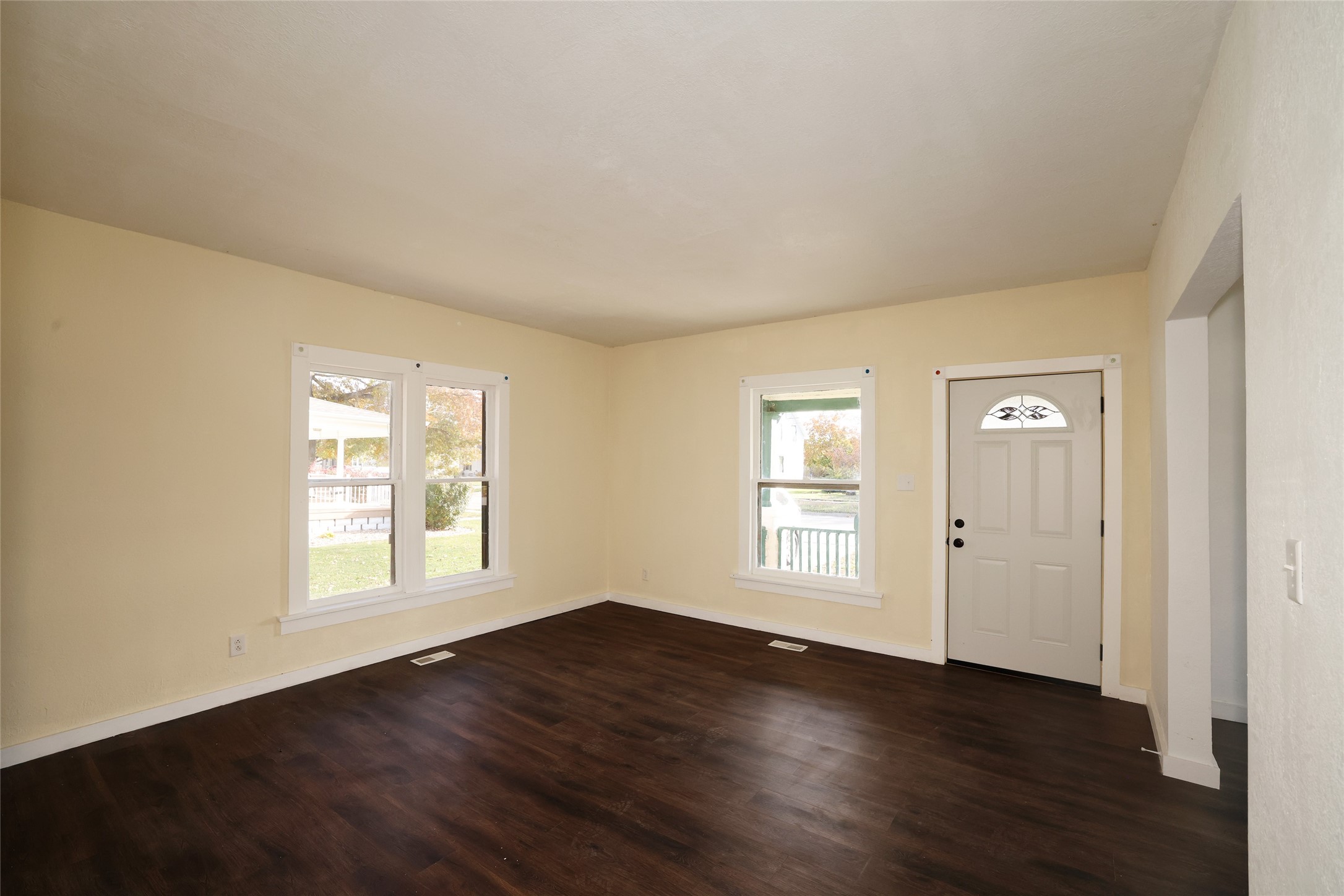 645 Ohio Street Property Photo 8