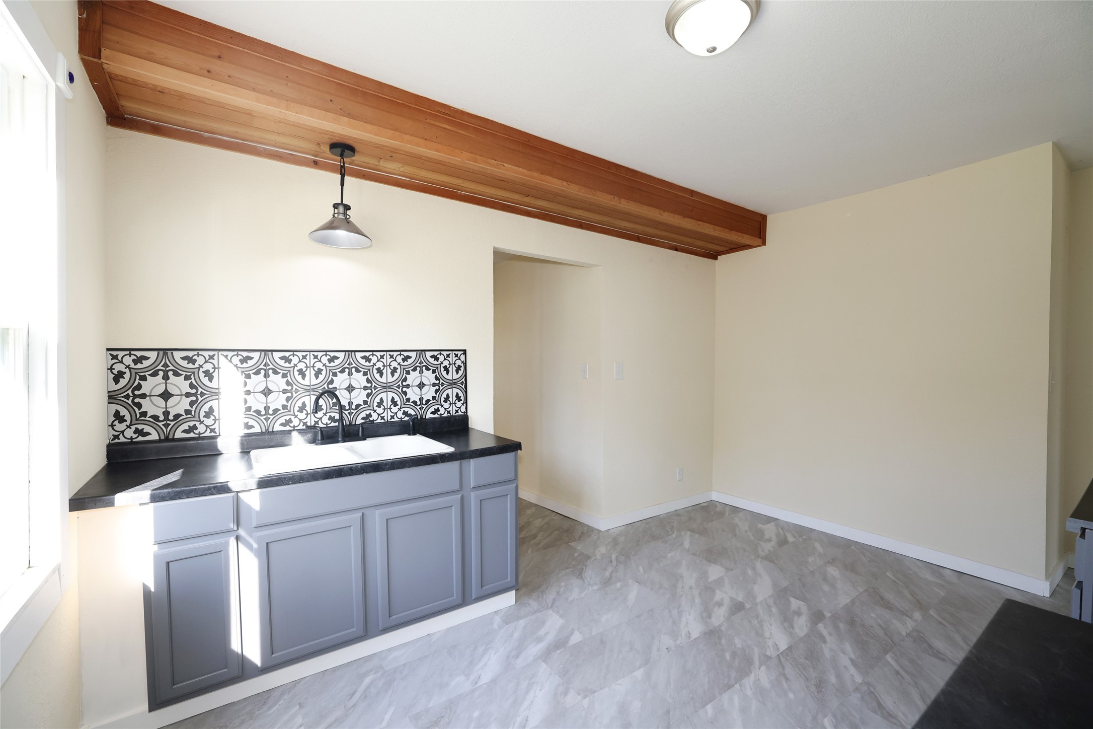 645 Ohio Street Property Photo 15