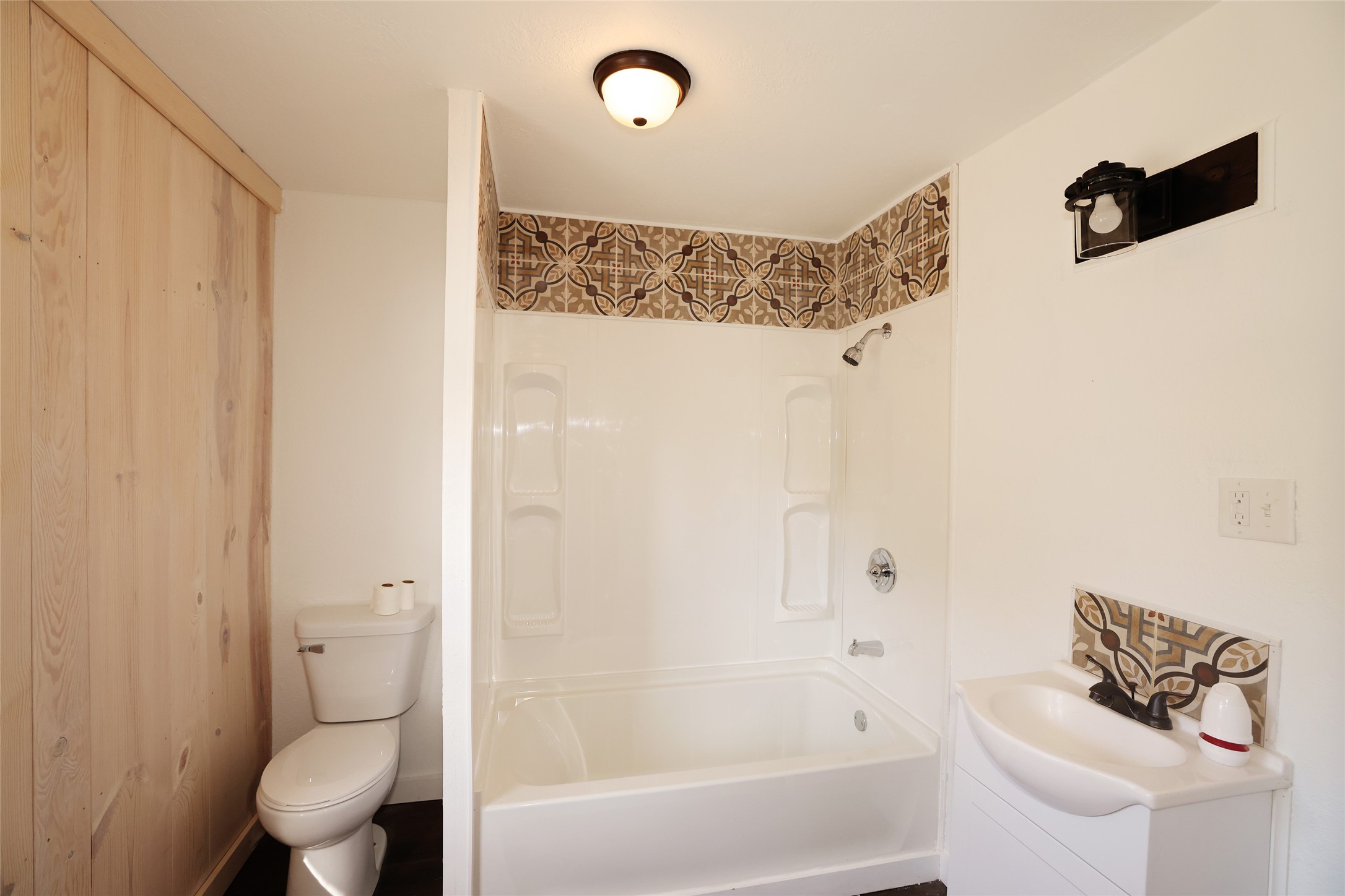 645 Ohio Street Property Photo 27