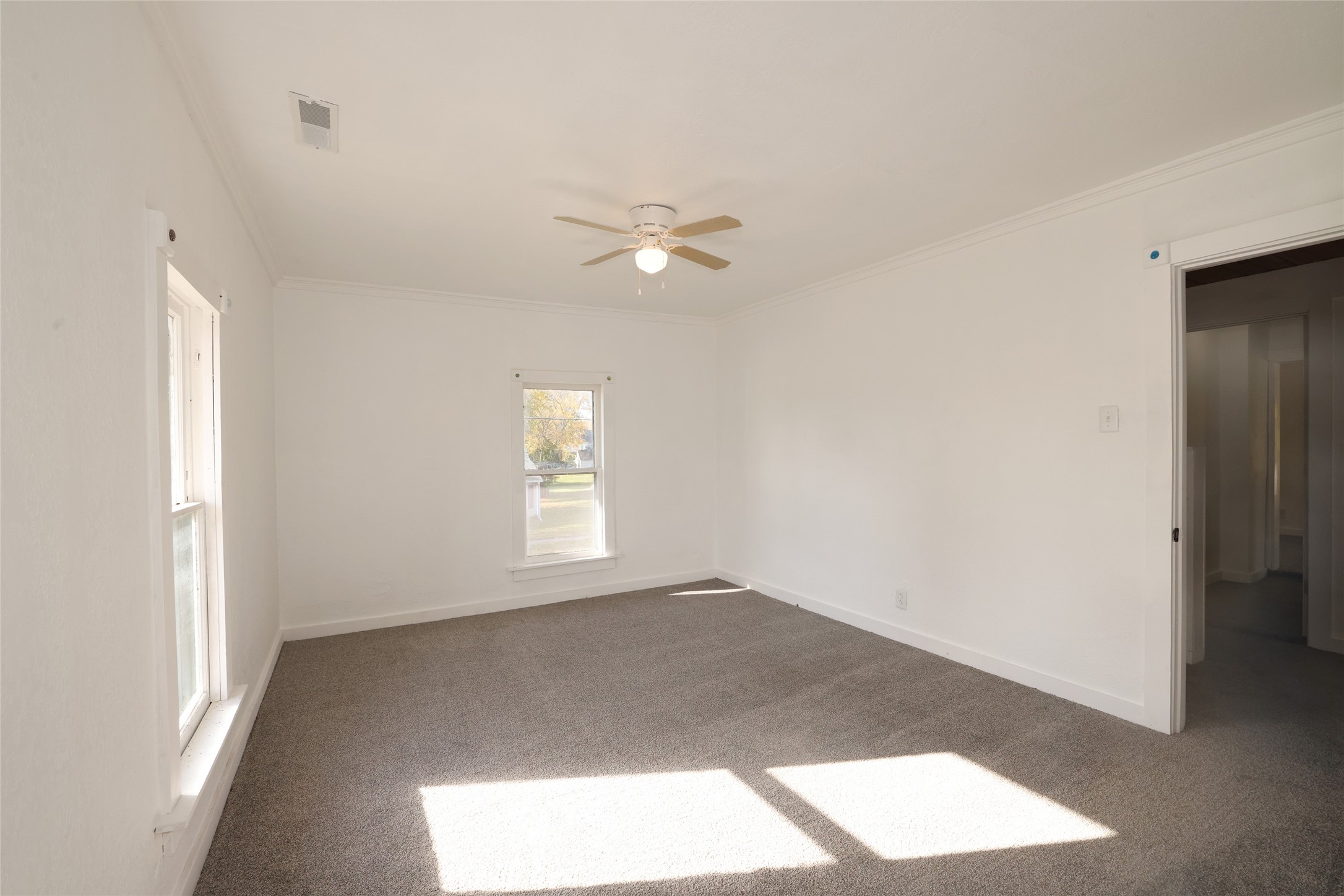 645 Ohio Street Property Photo 33