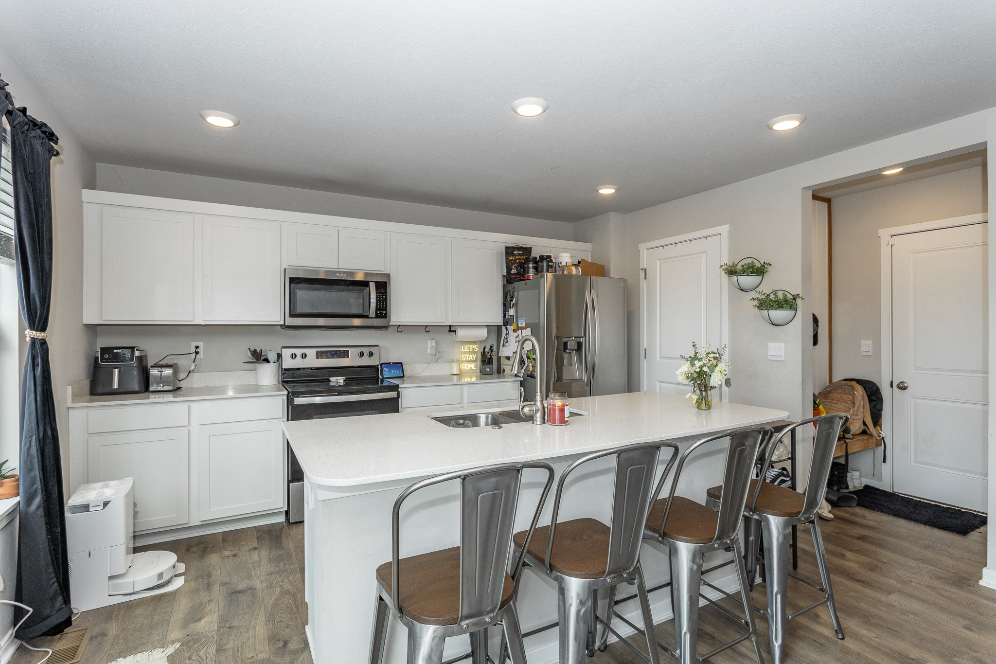 1115 Spruce Street Property Photo 5