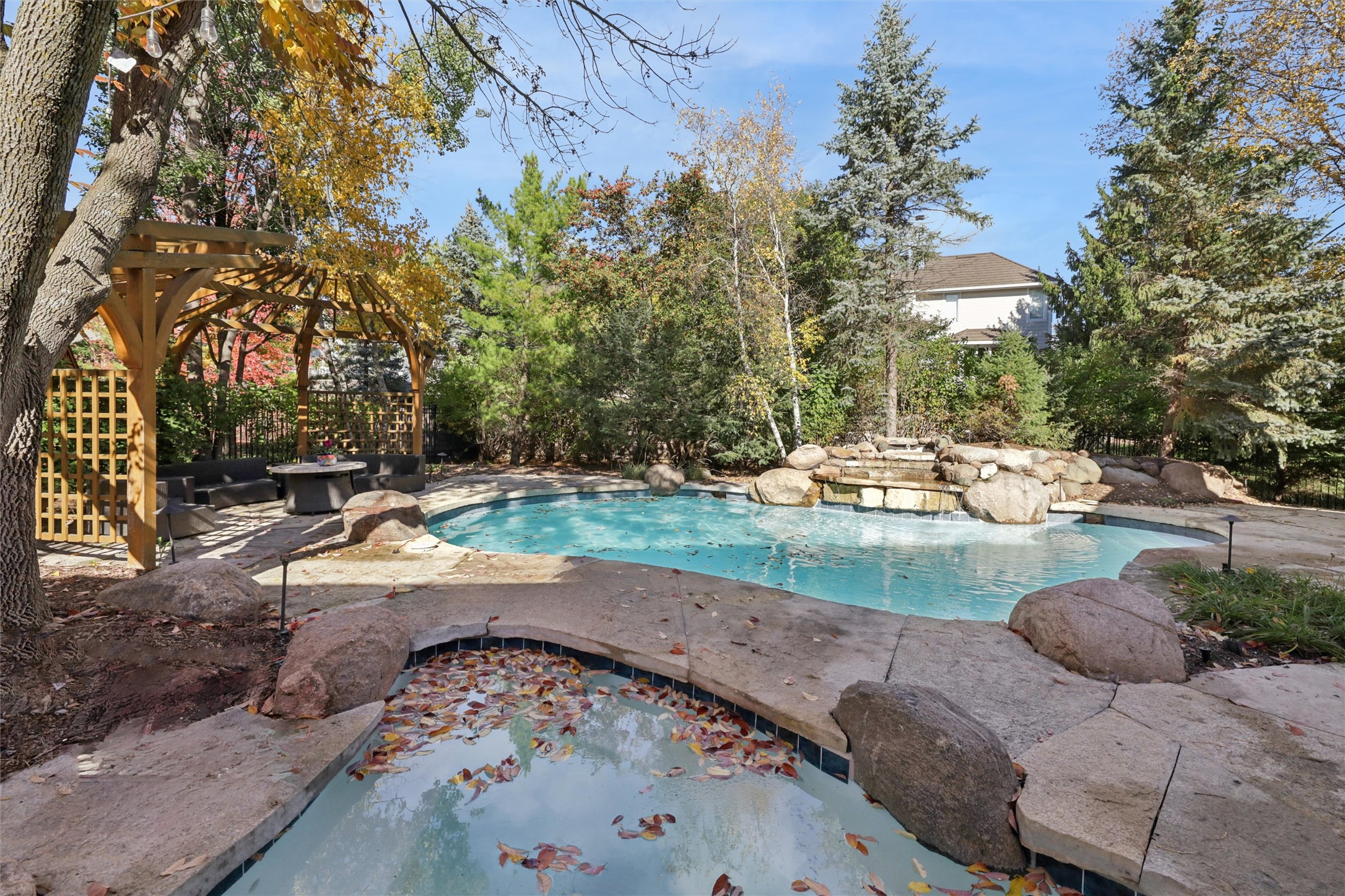 14031 Willow Drive Property Photo 1