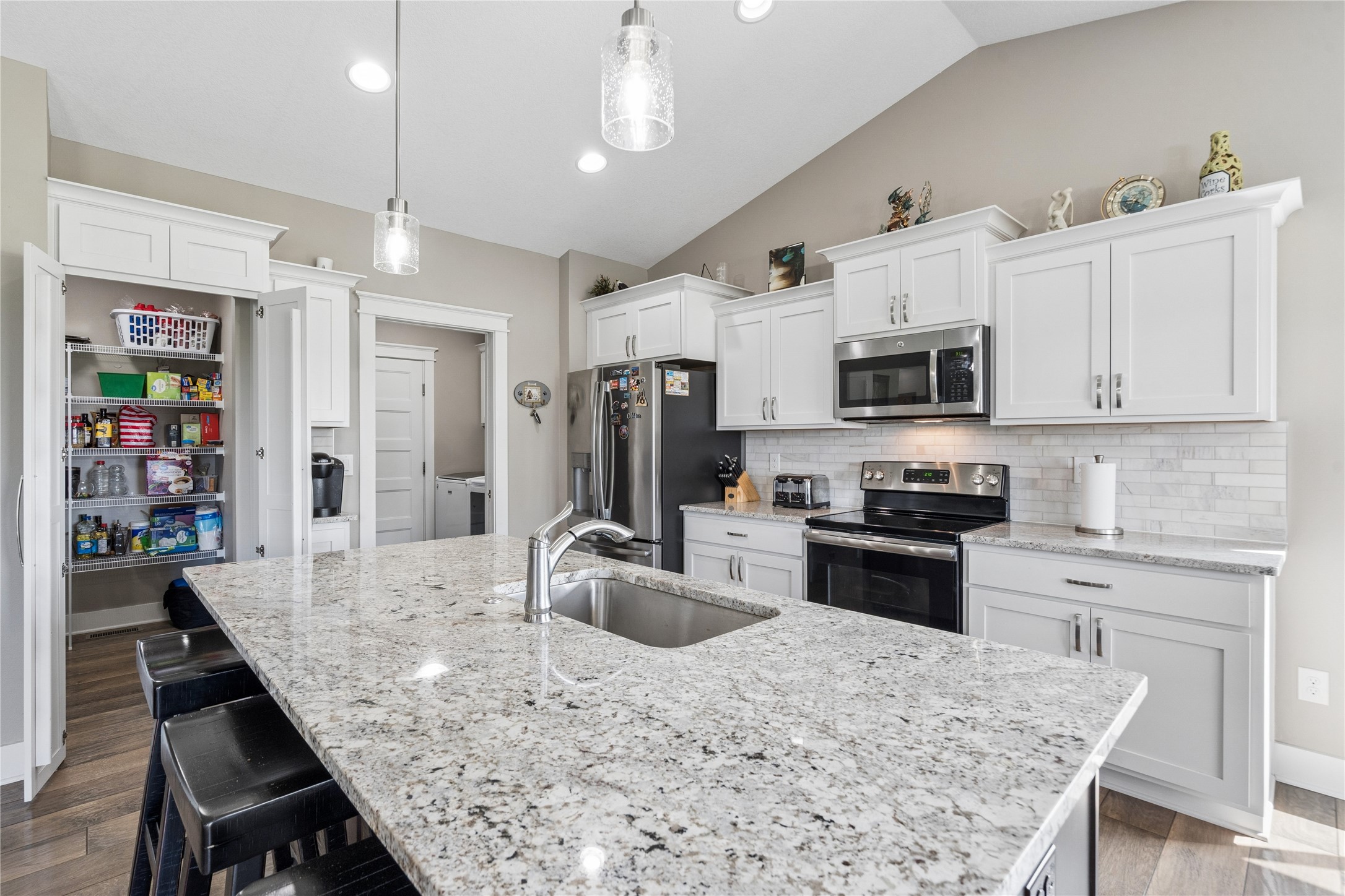 510 Big Bluestem Drive Property Photo 11