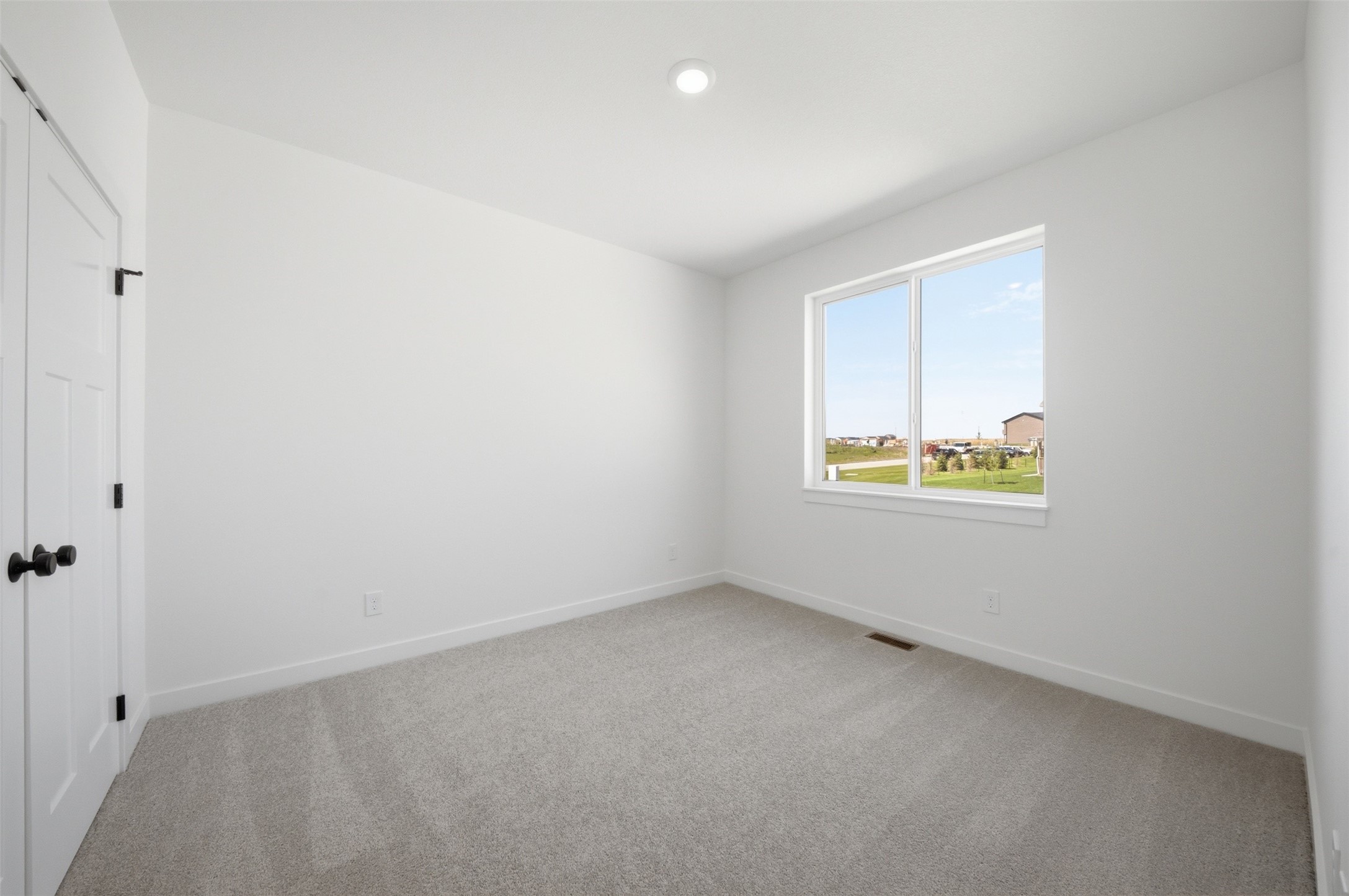 885 11th Street Property Photo 11