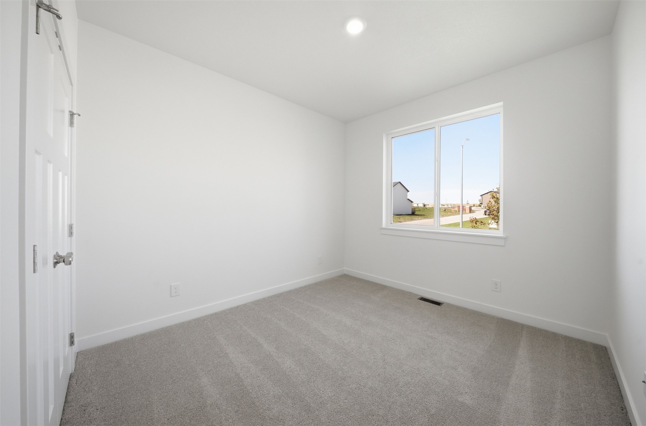 895 11th Street Property Photo 10