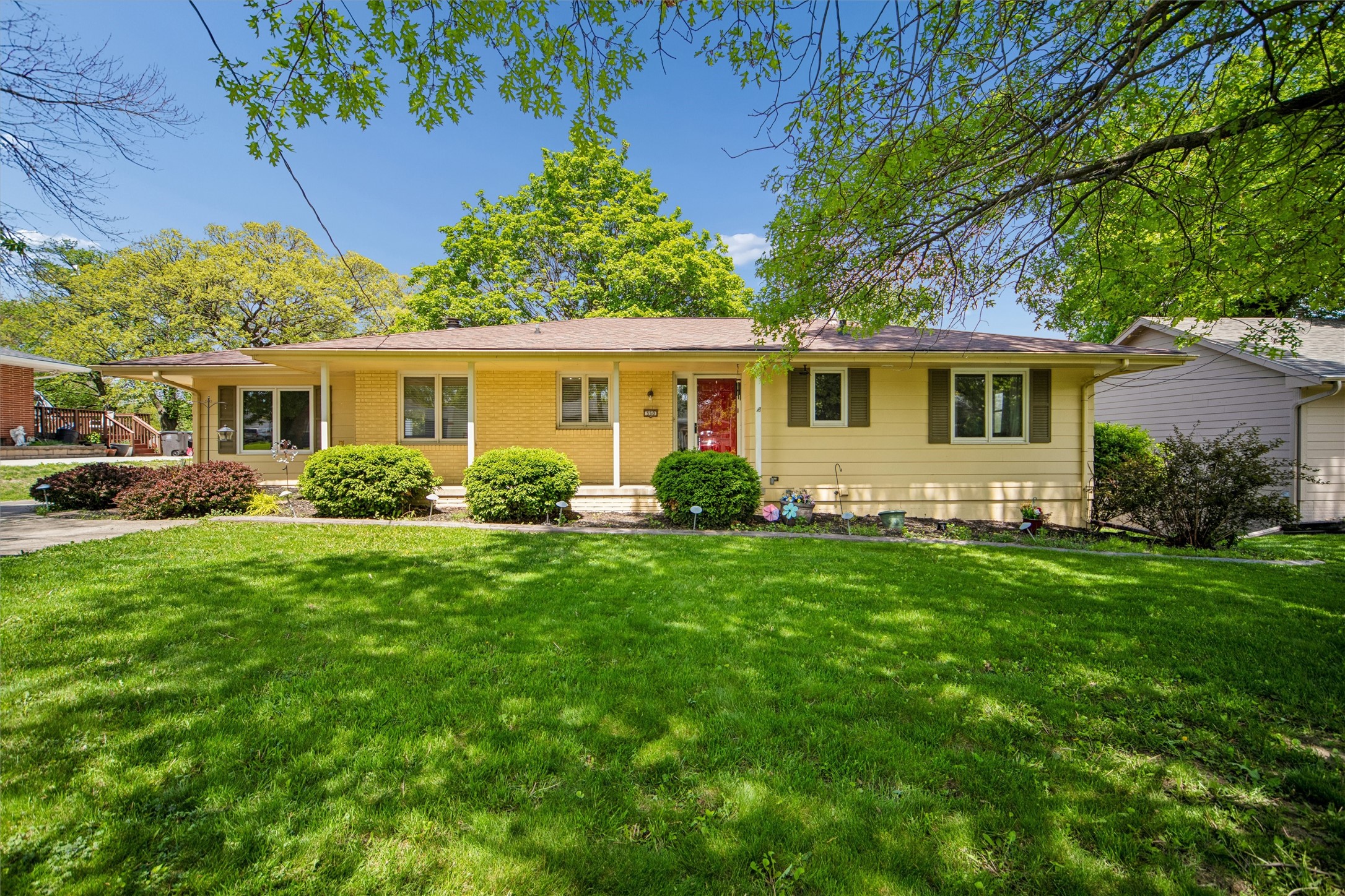 350 E Leach Avenue Property Photo