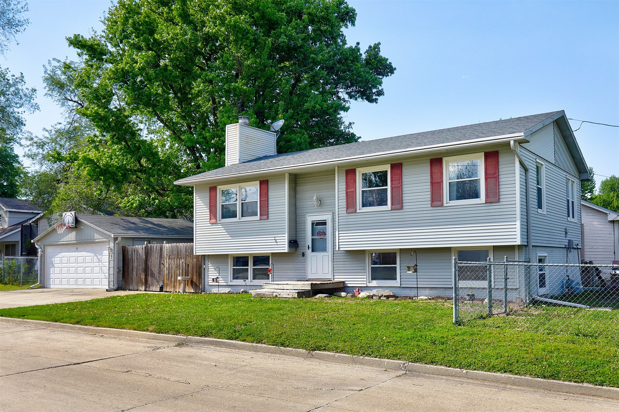 501 Trowbridge Street Property Photo 1