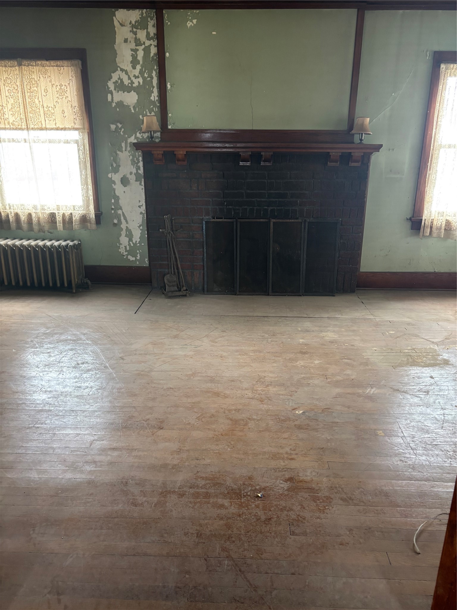 211 S Maple Street Property Photo 11