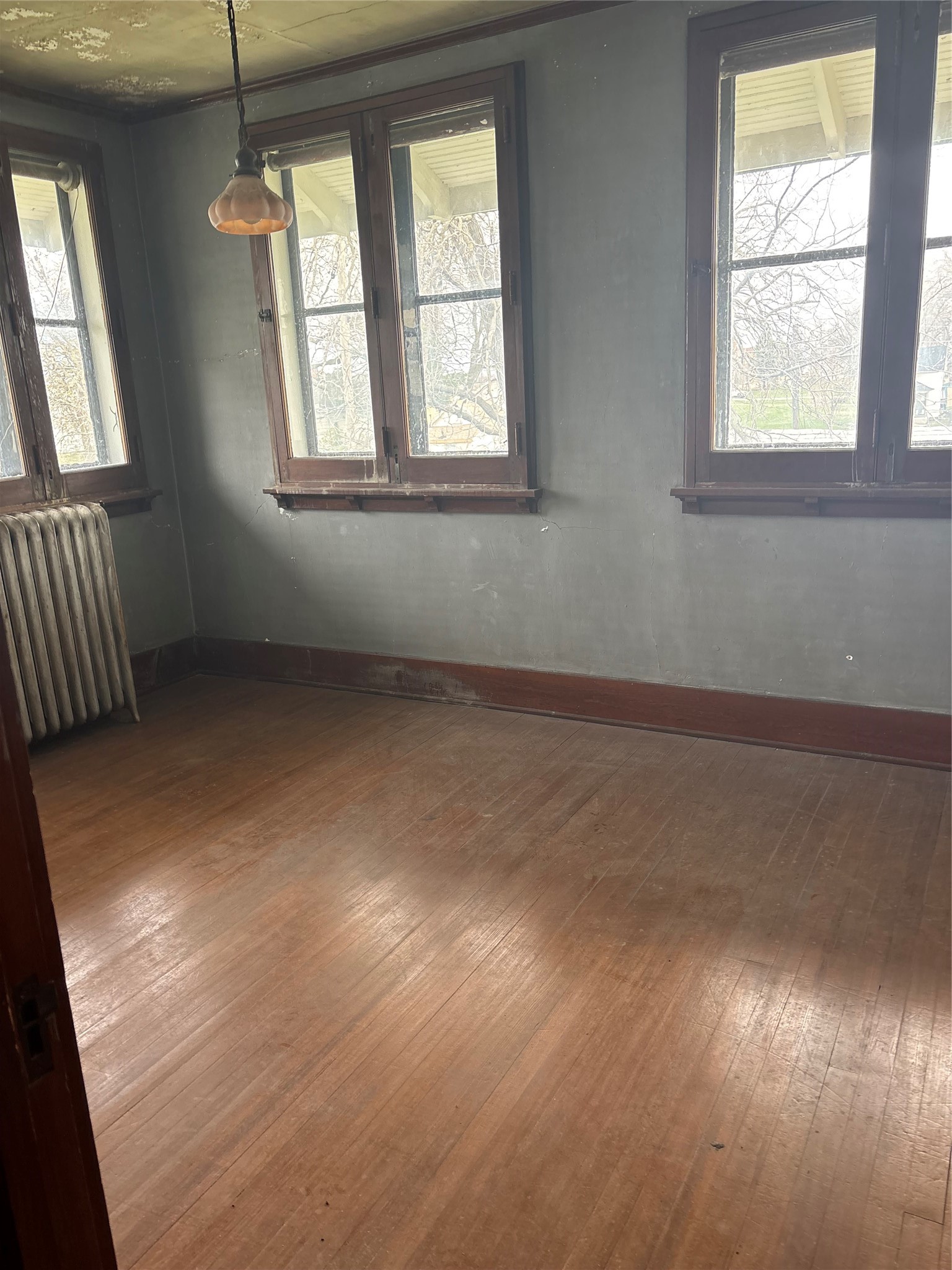 211 S Maple Street Property Photo 18