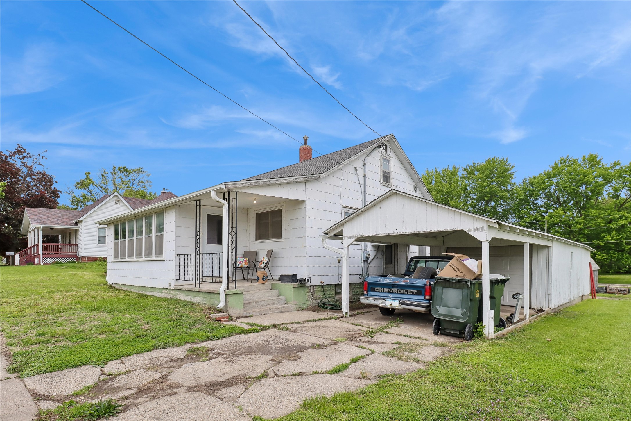503 E State Street Property Photo 3
