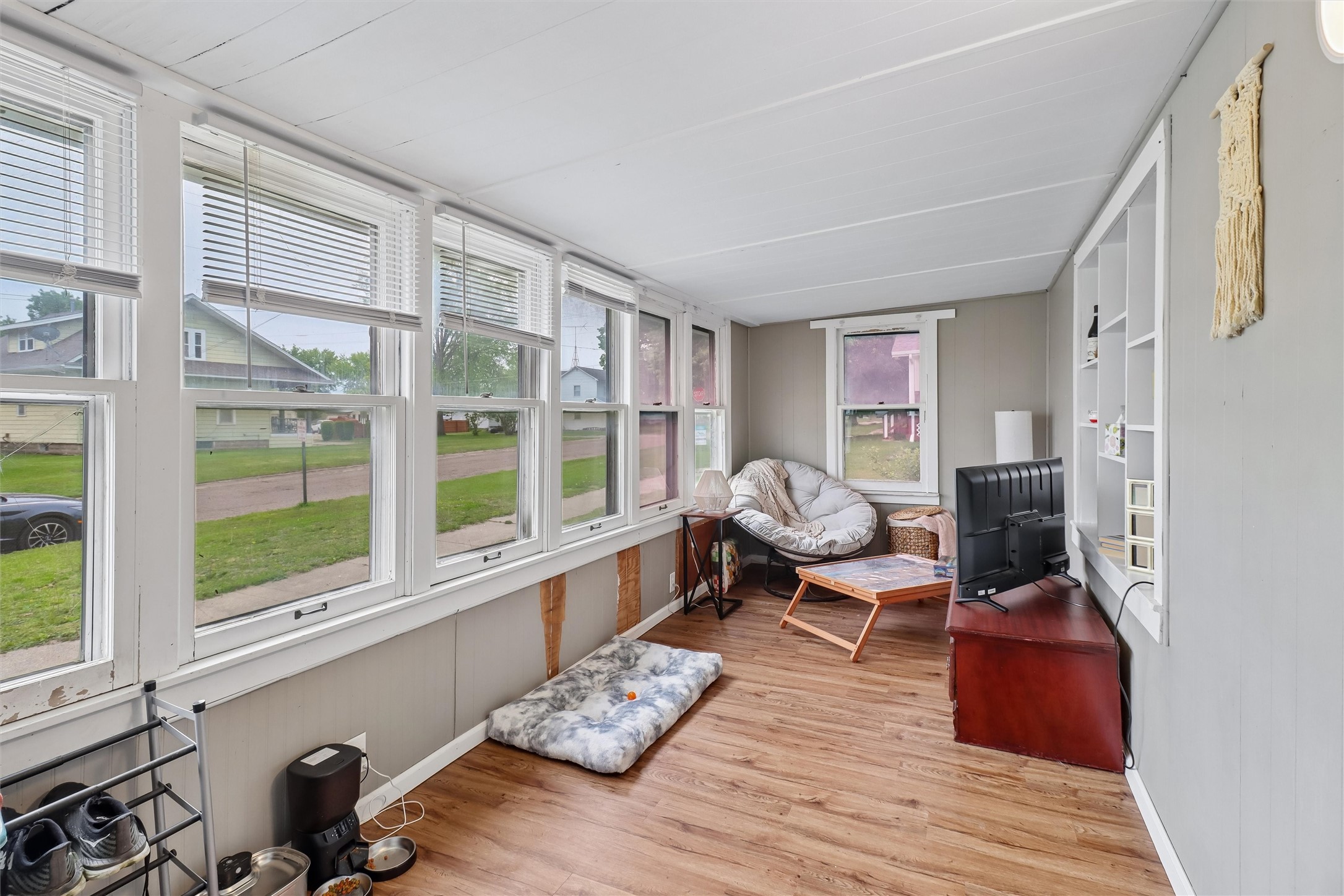 503 E State Street Property Photo 4