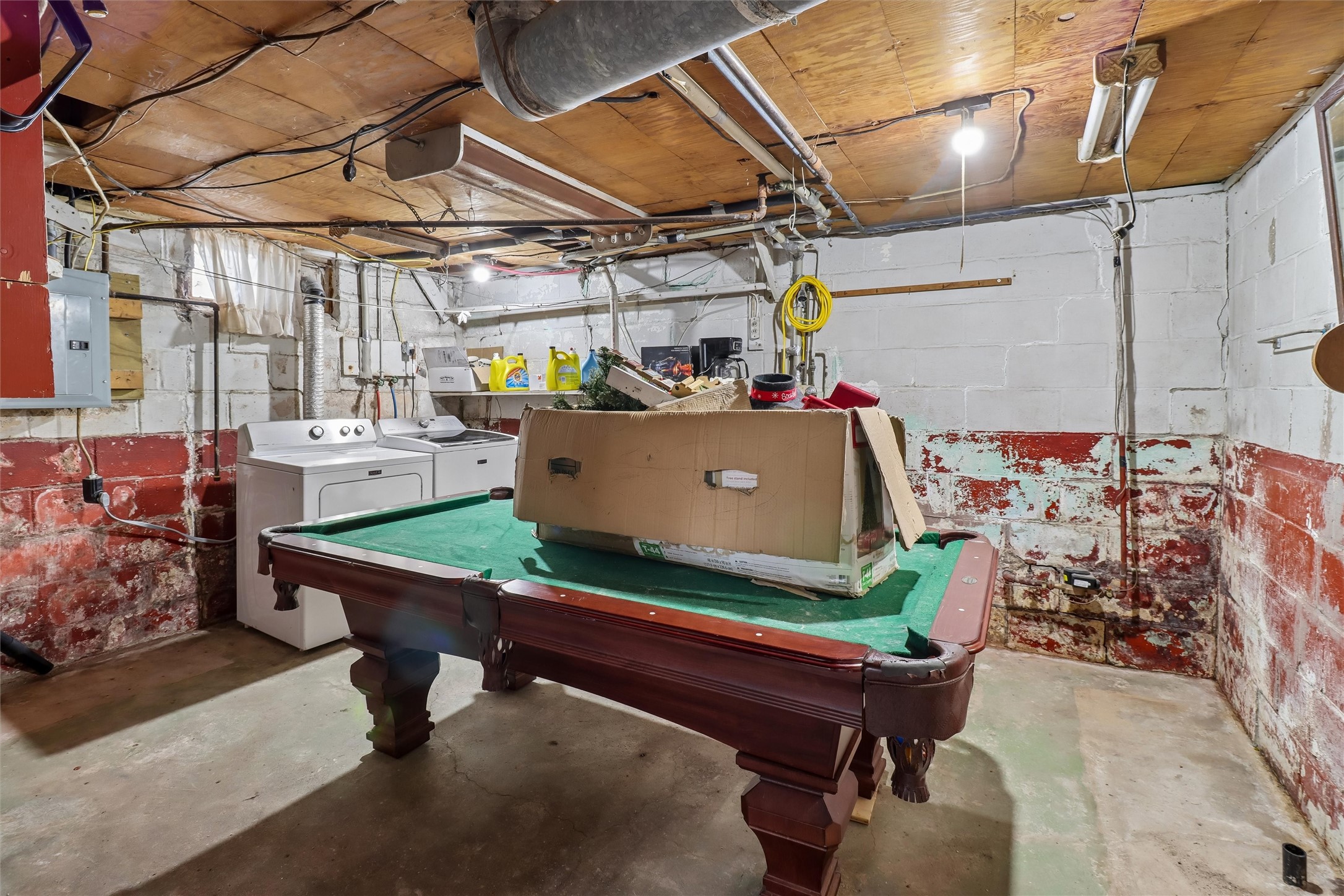 503 E State Street Property Photo 15