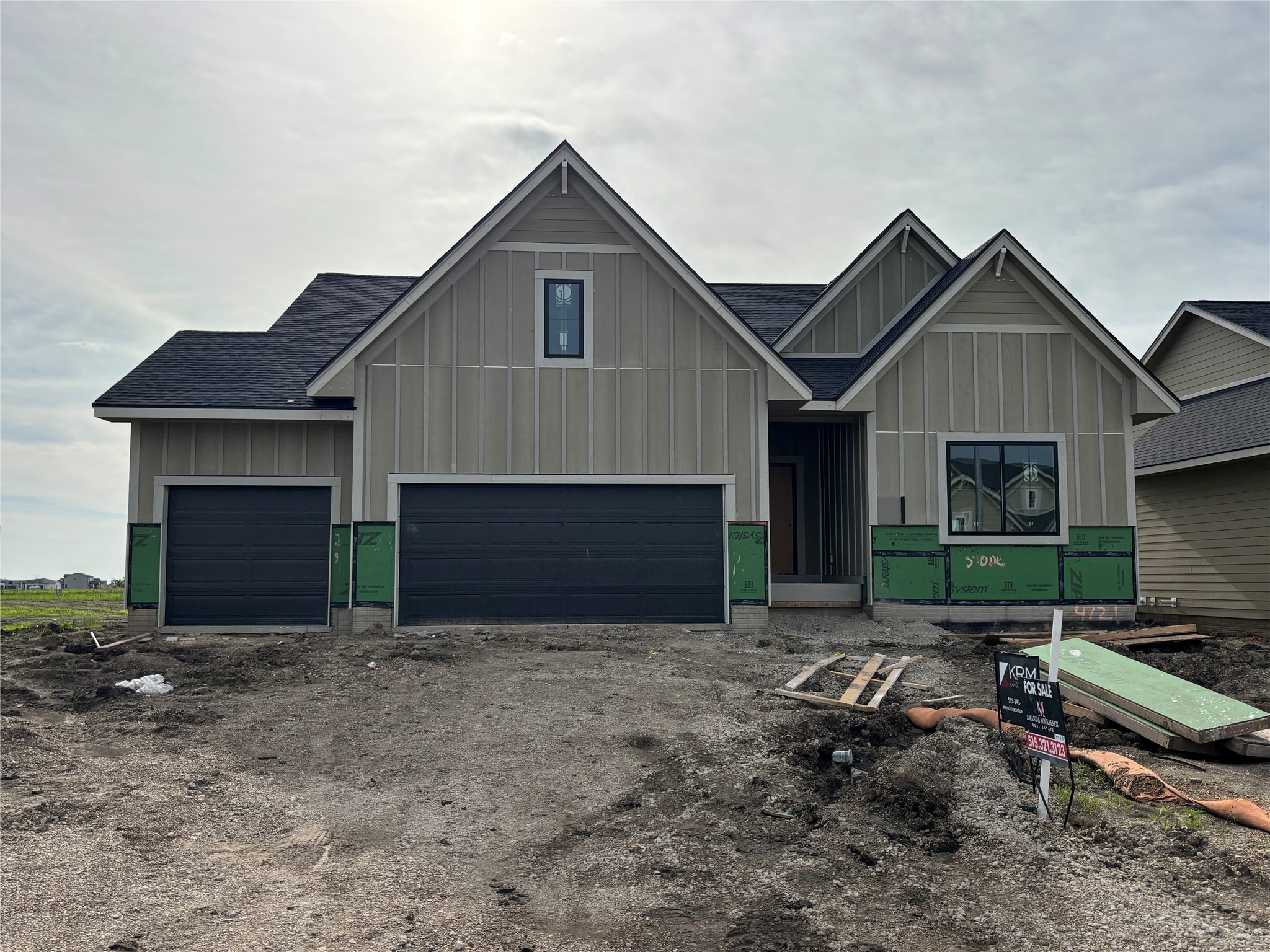 4721 178th Street Property Photo 1