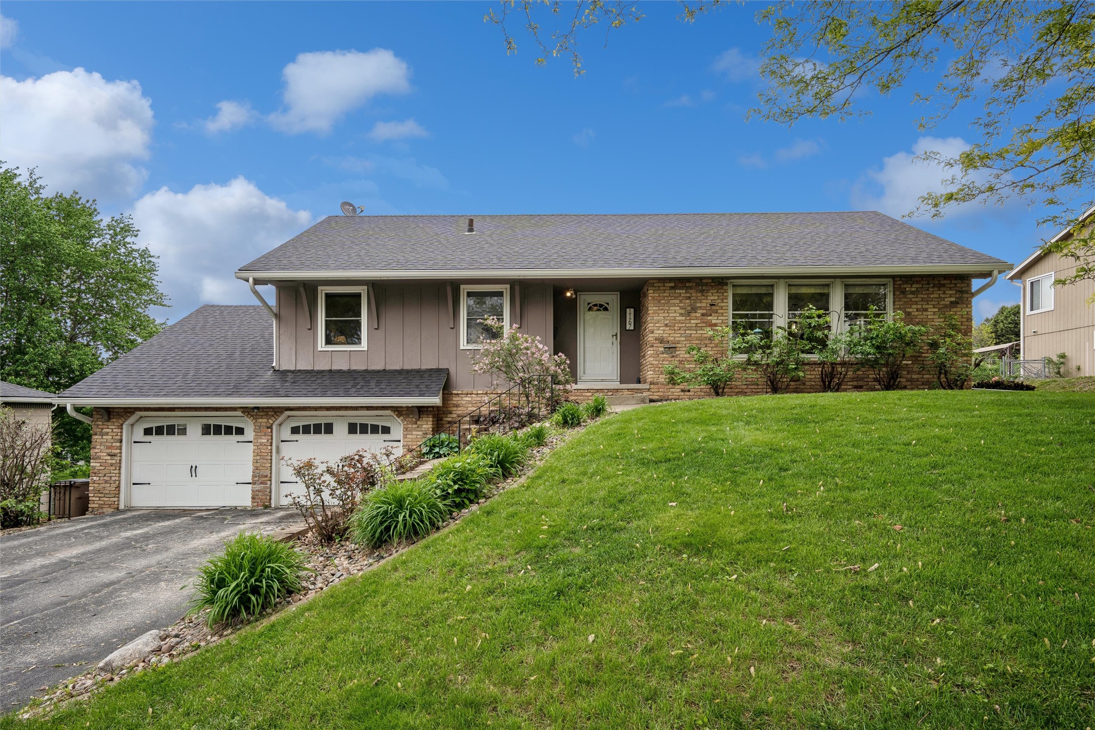 1167 20th Place Property Photo 1