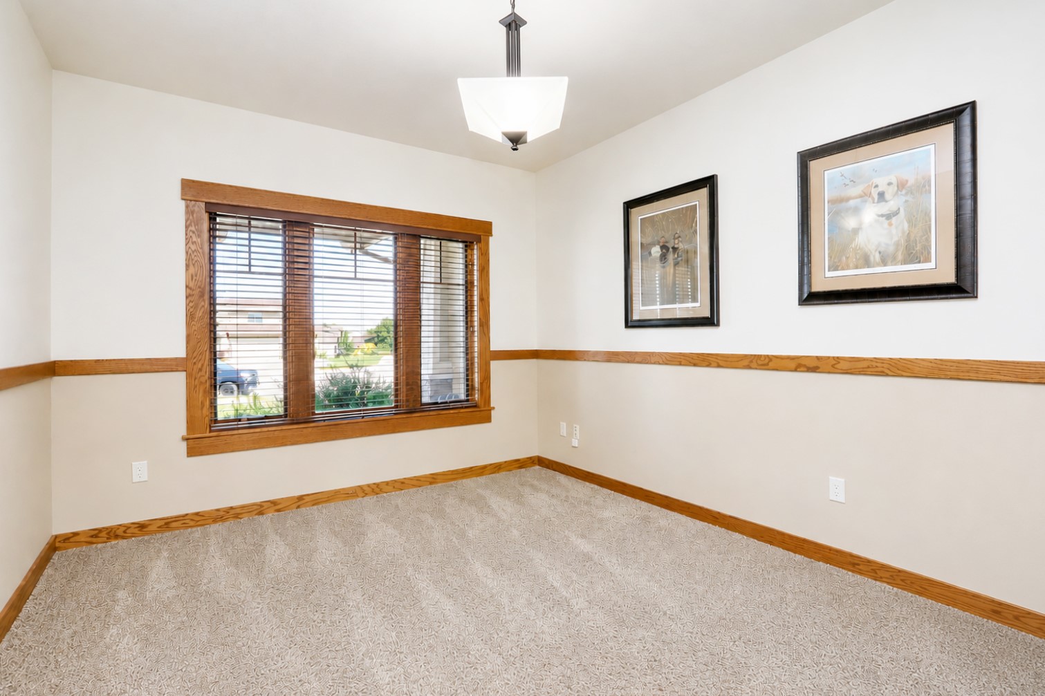 422 Stonegate Court Sw Property Photo 5