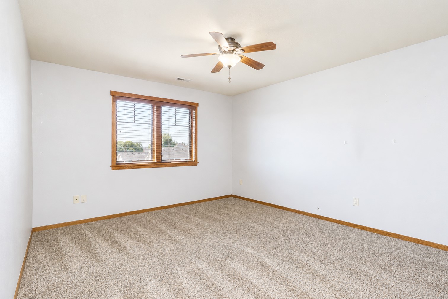 422 Stonegate Court Sw Property Photo 17