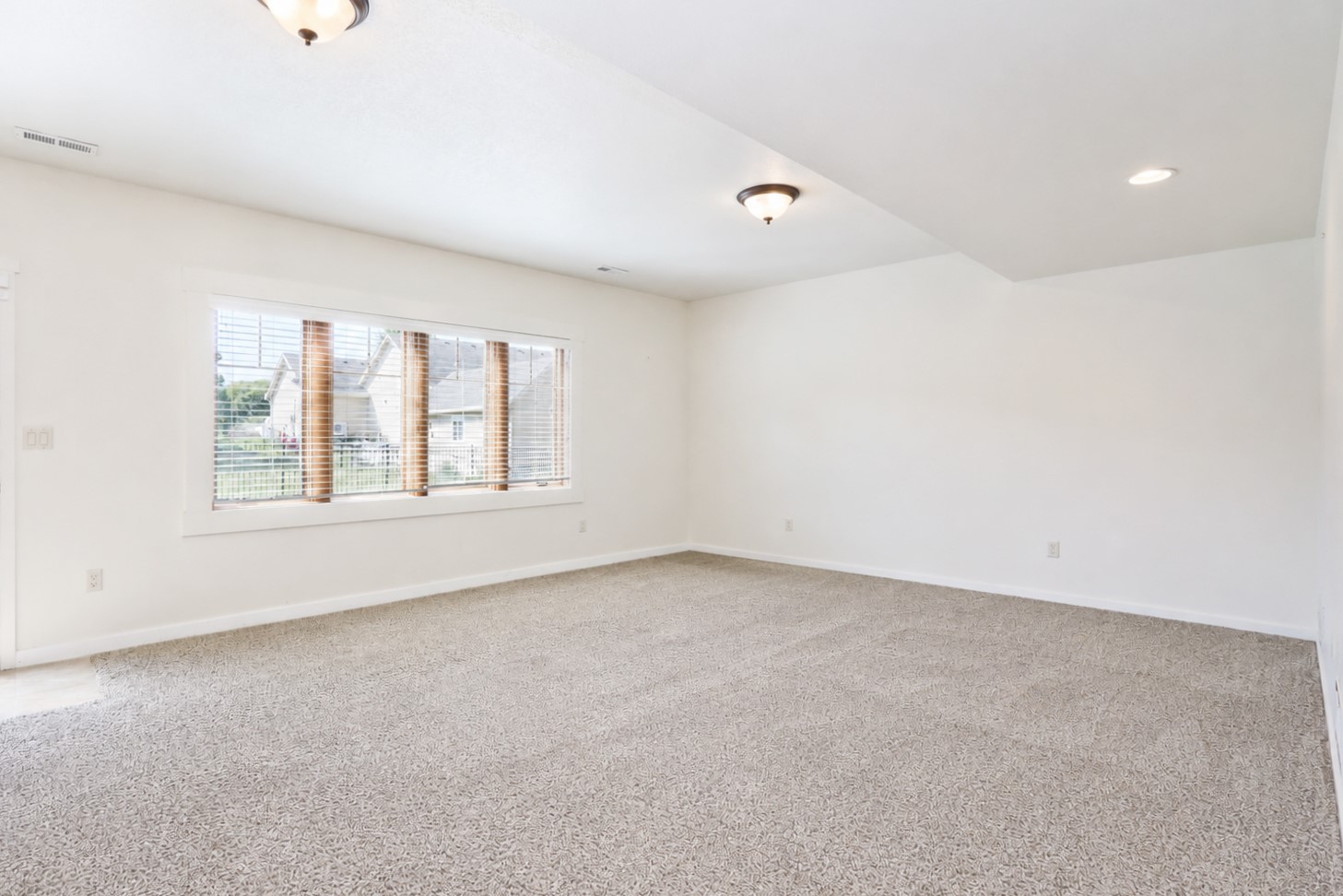 422 Stonegate Court Sw Property Photo 21