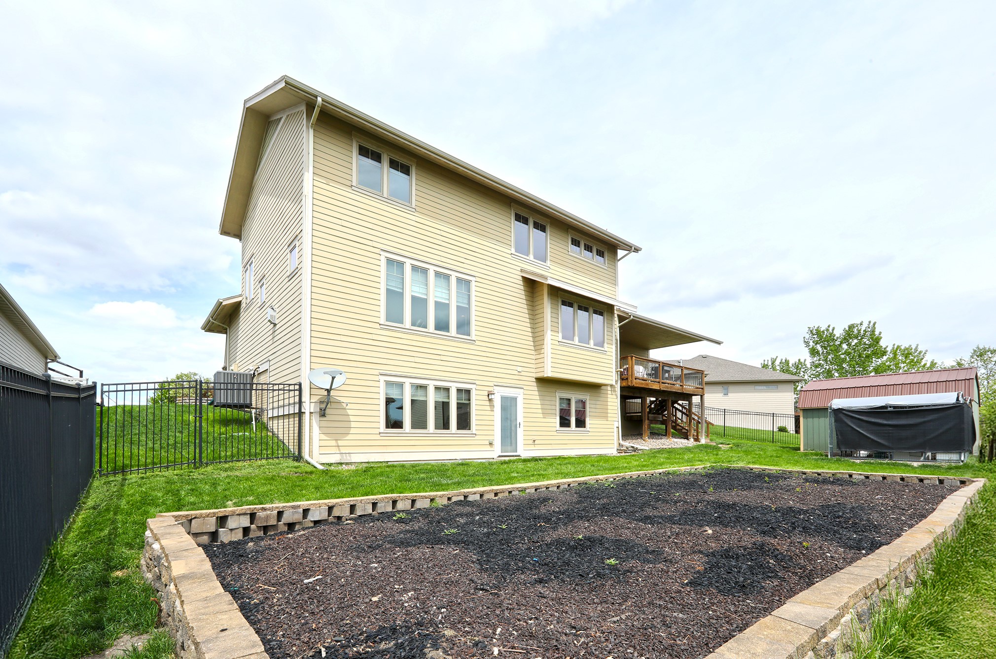 422 Stonegate Court Sw Property Photo 25