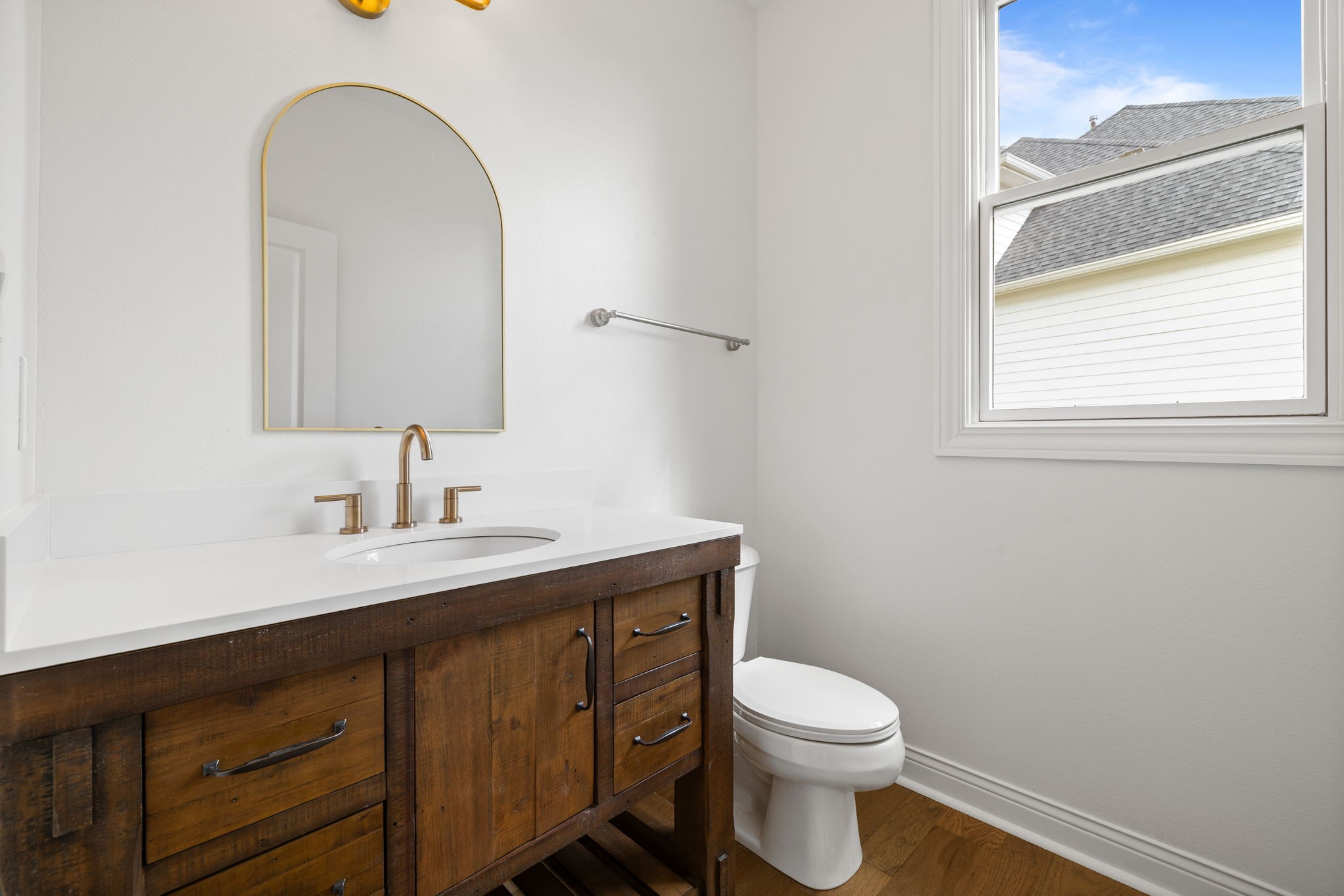 5583 Beechwood Terrace Property Photo 7