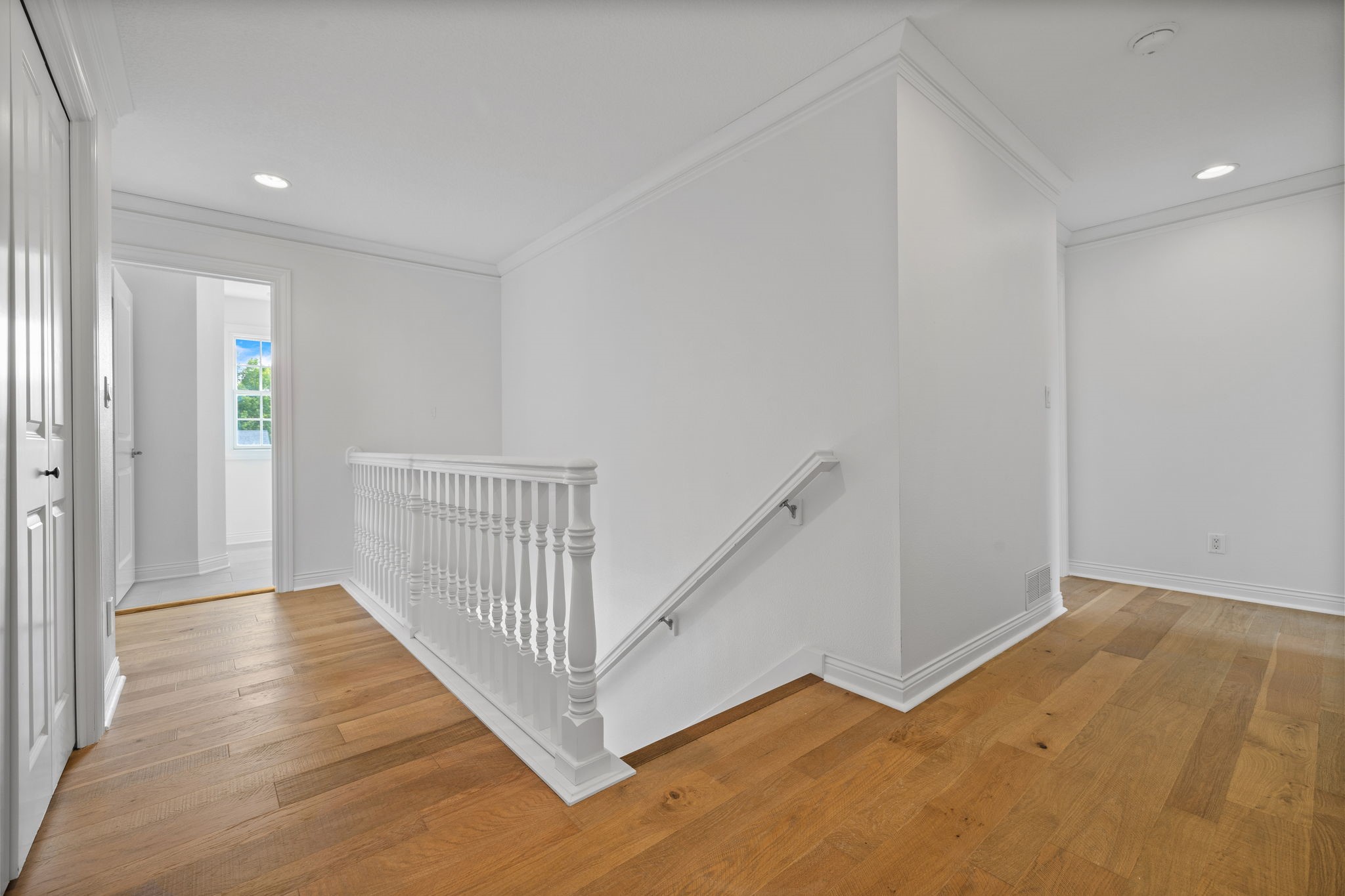 5583 Beechwood Terrace Property Photo 11