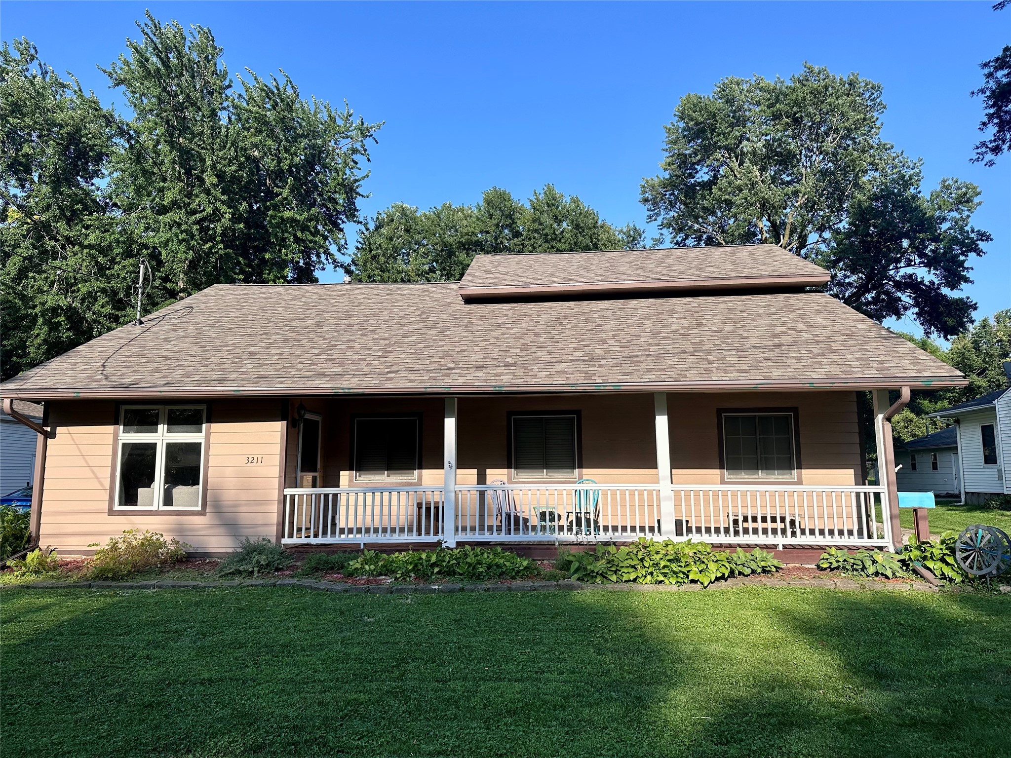 3211 56th Street Property Photo 1