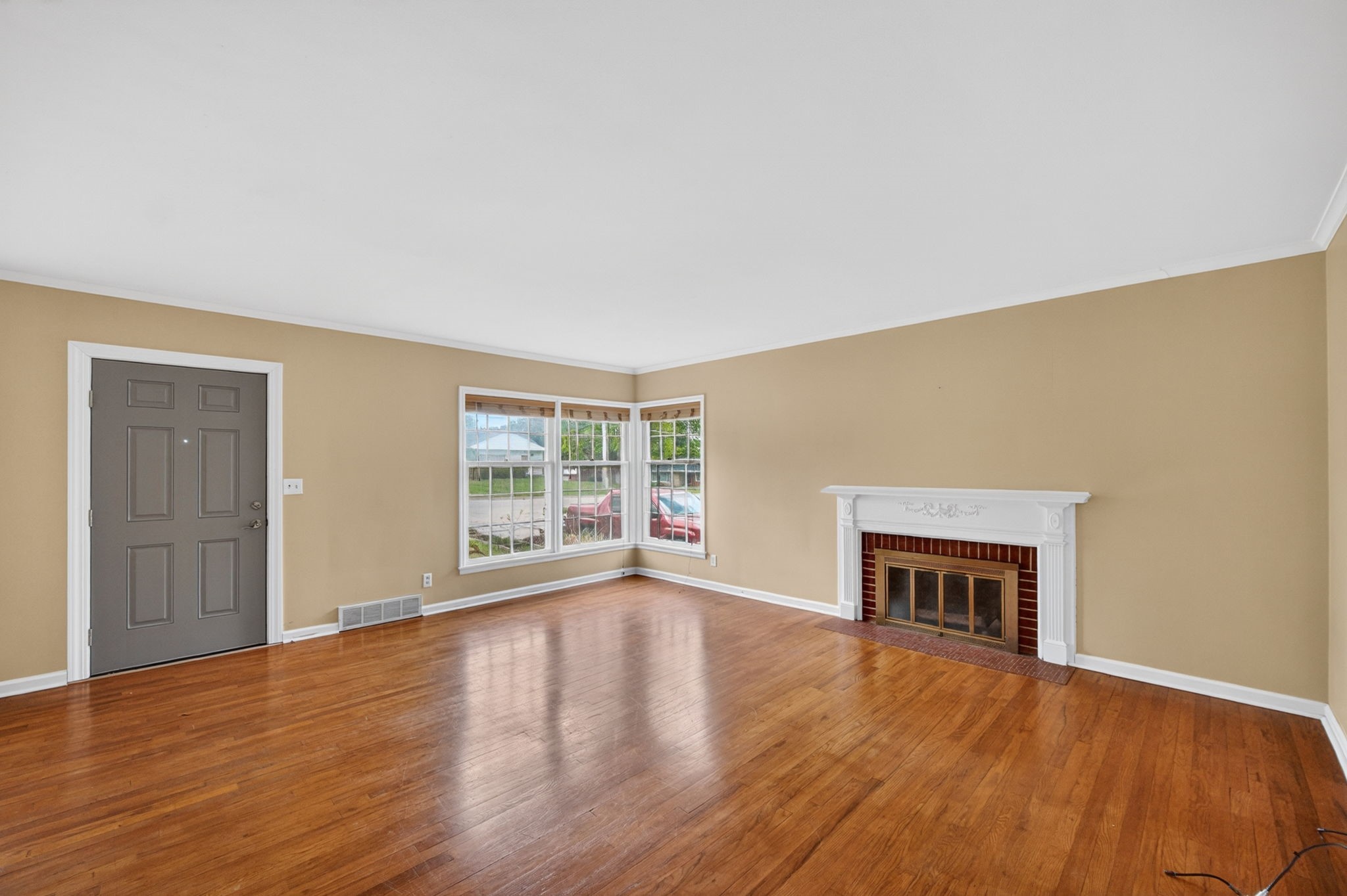 6533 Sunset Terrace Property Photo 6