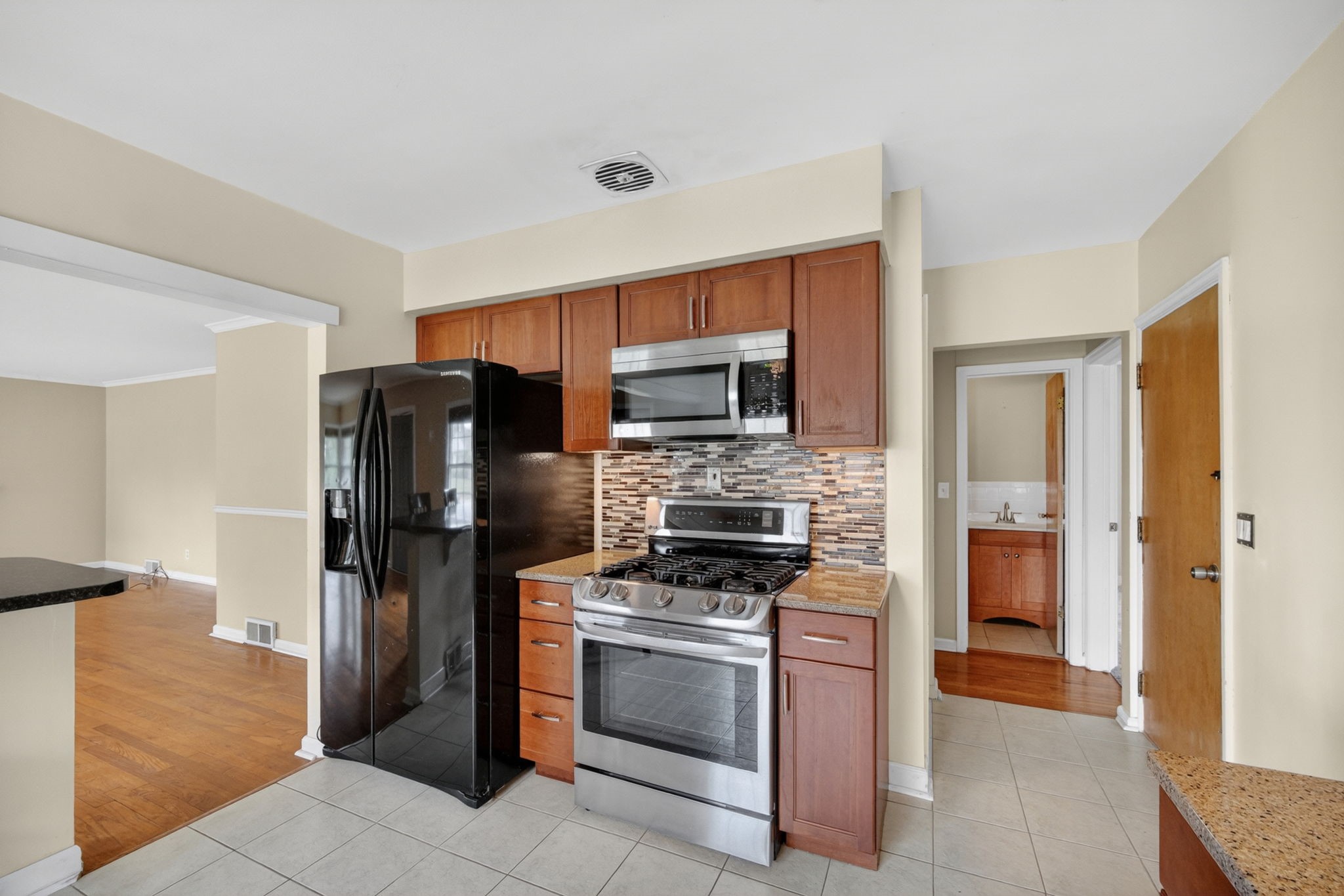 6533 Sunset Terrace Property Photo 11