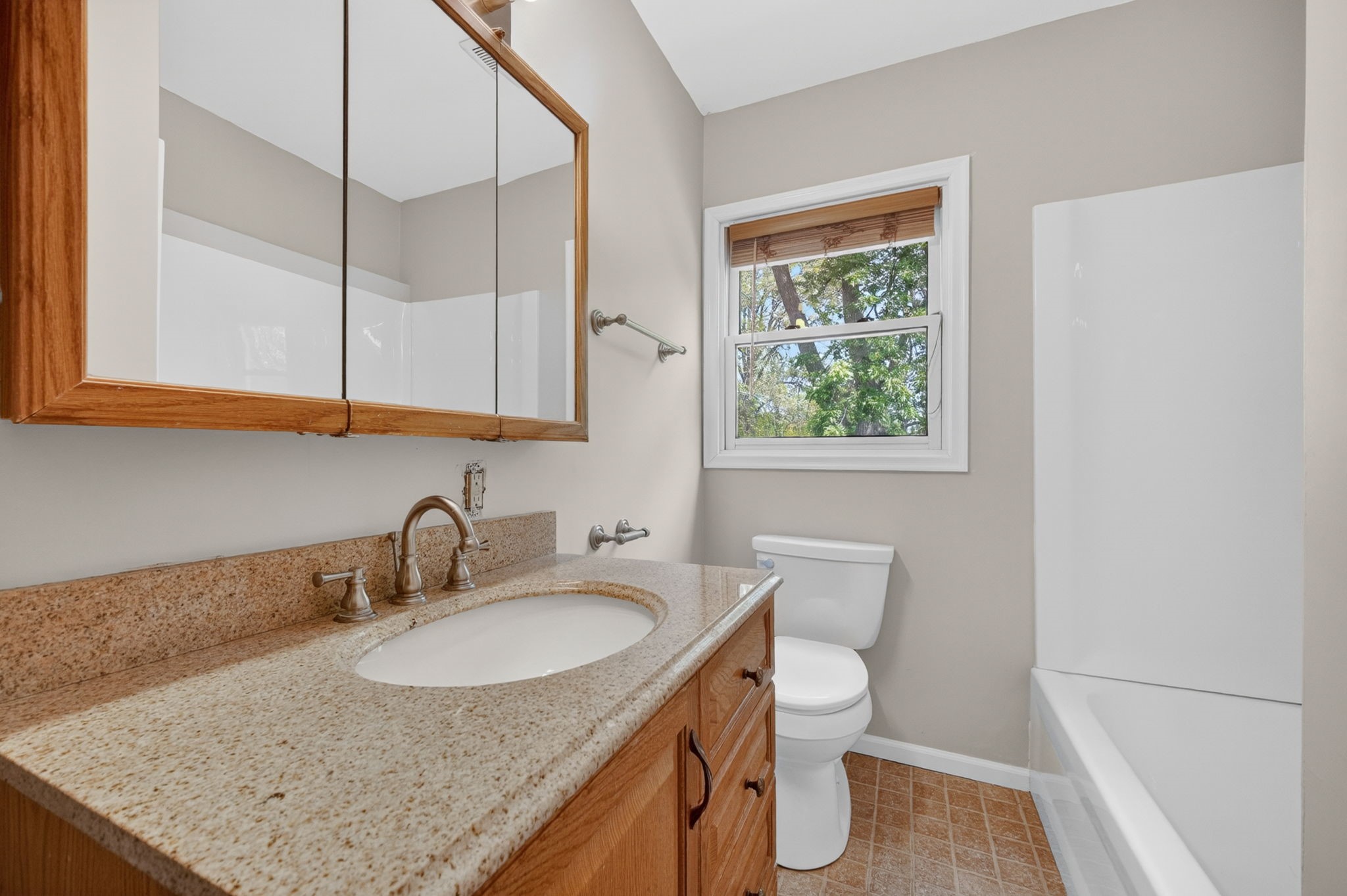 6533 Sunset Terrace Property Photo 15