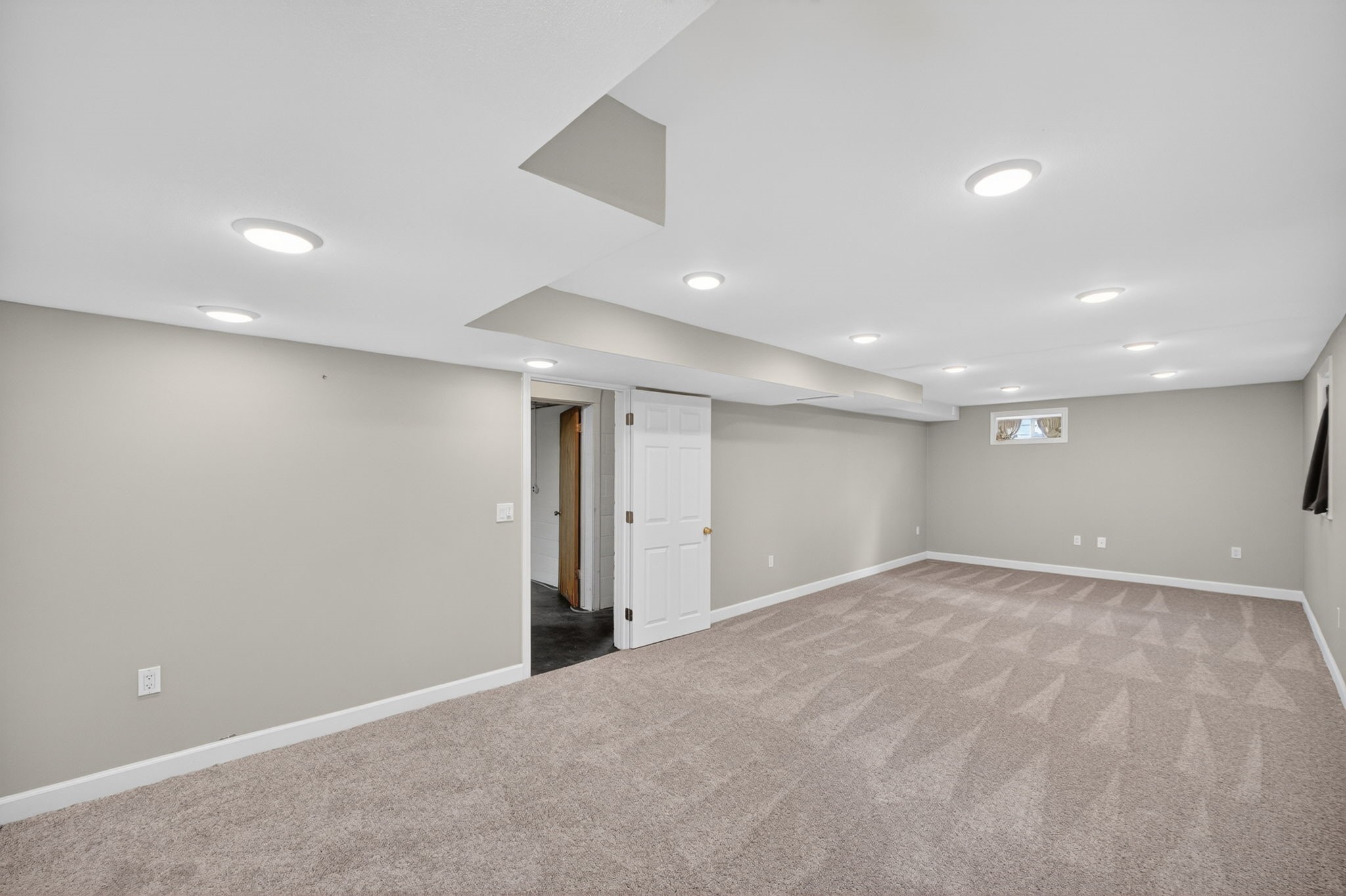 6533 Sunset Terrace Property Photo 20