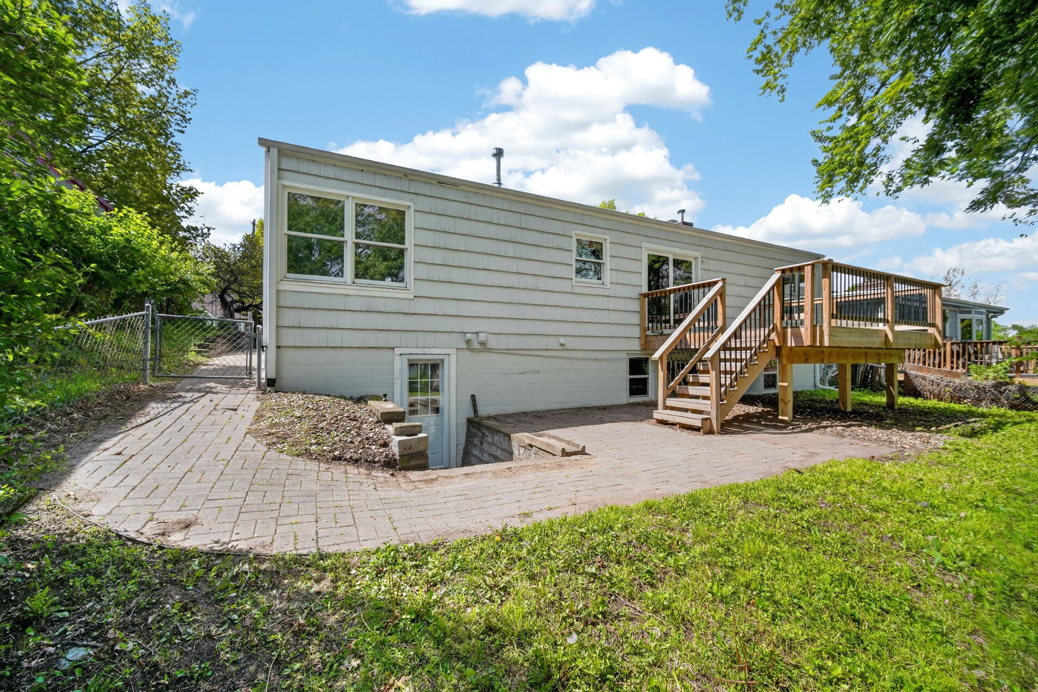 6533 Sunset Terrace Property Photo 32