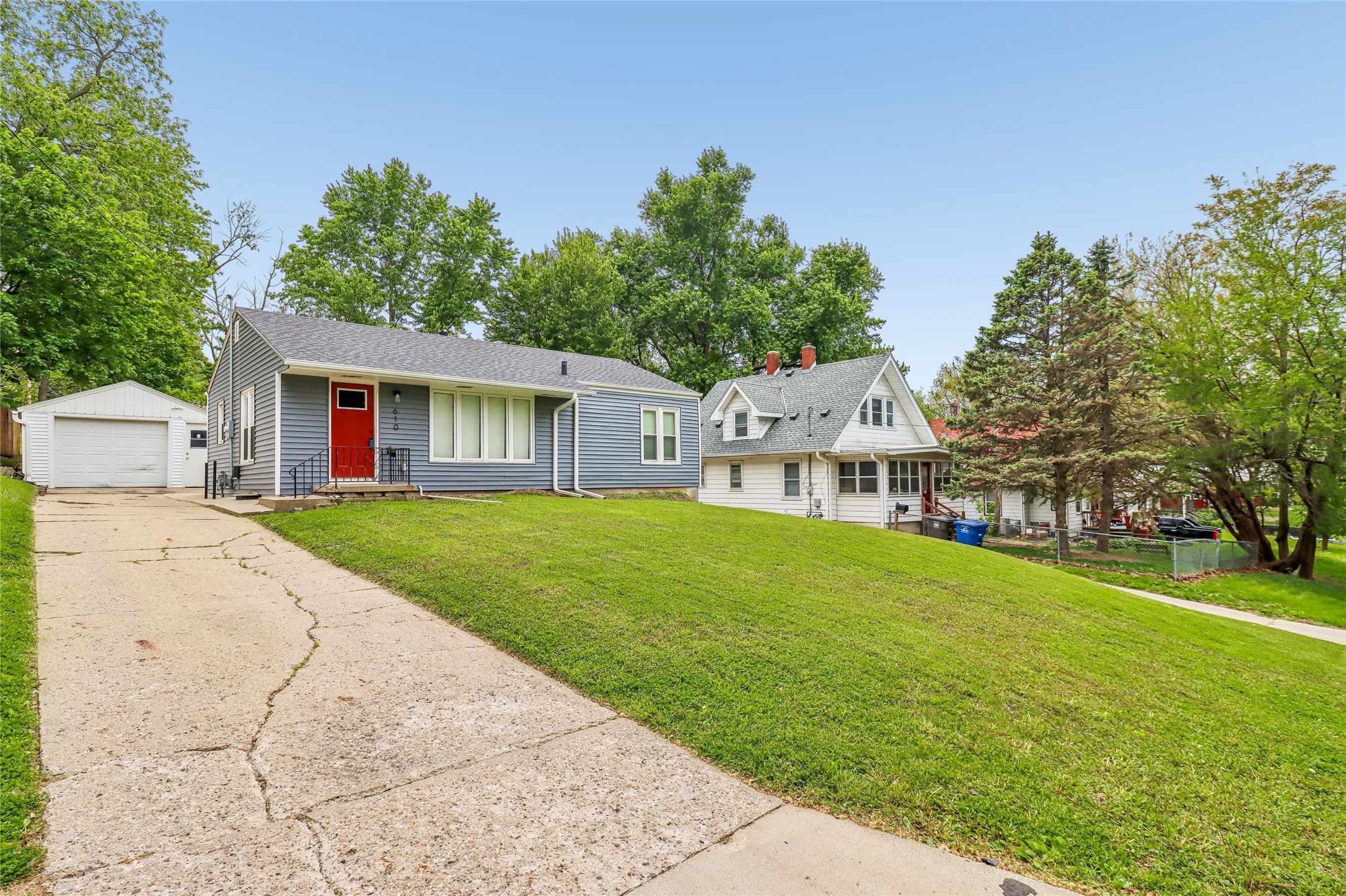 610 Creston Avenue Property Photo 2