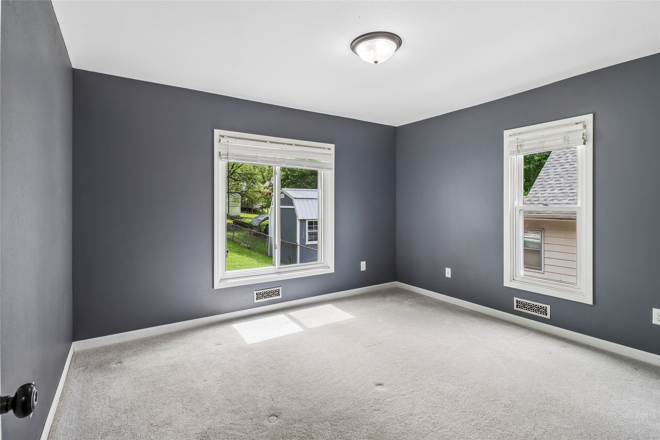 610 Creston Avenue Property Photo 7