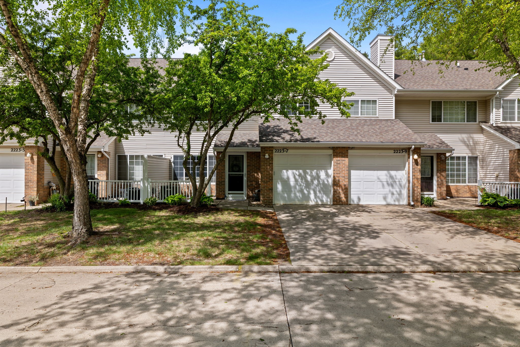 2223 Grand Avenue 7 Property Photo 1